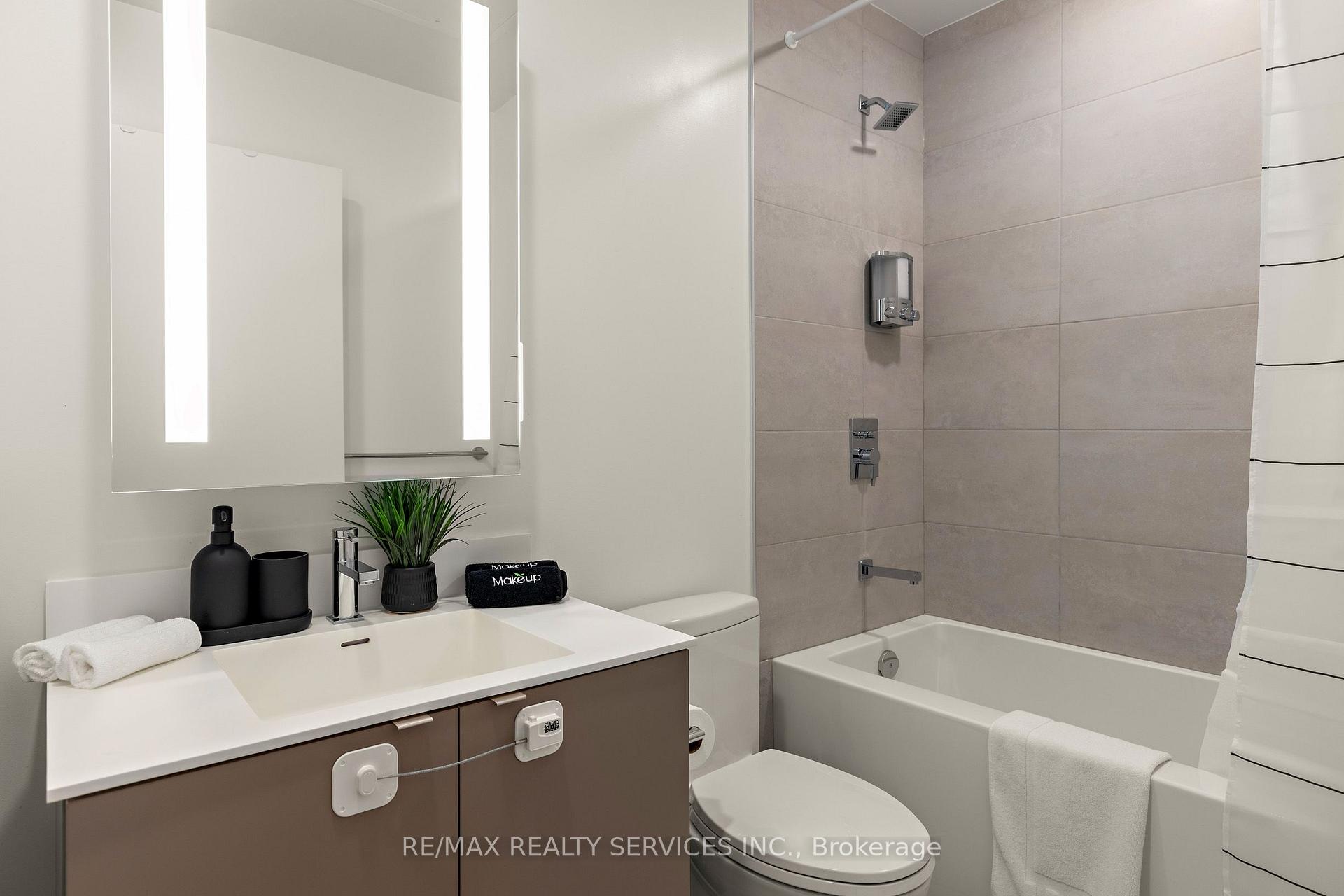 Photo 33 of Unit 708, 500 Dupont Street, Toronto, The Annex — HOMEH