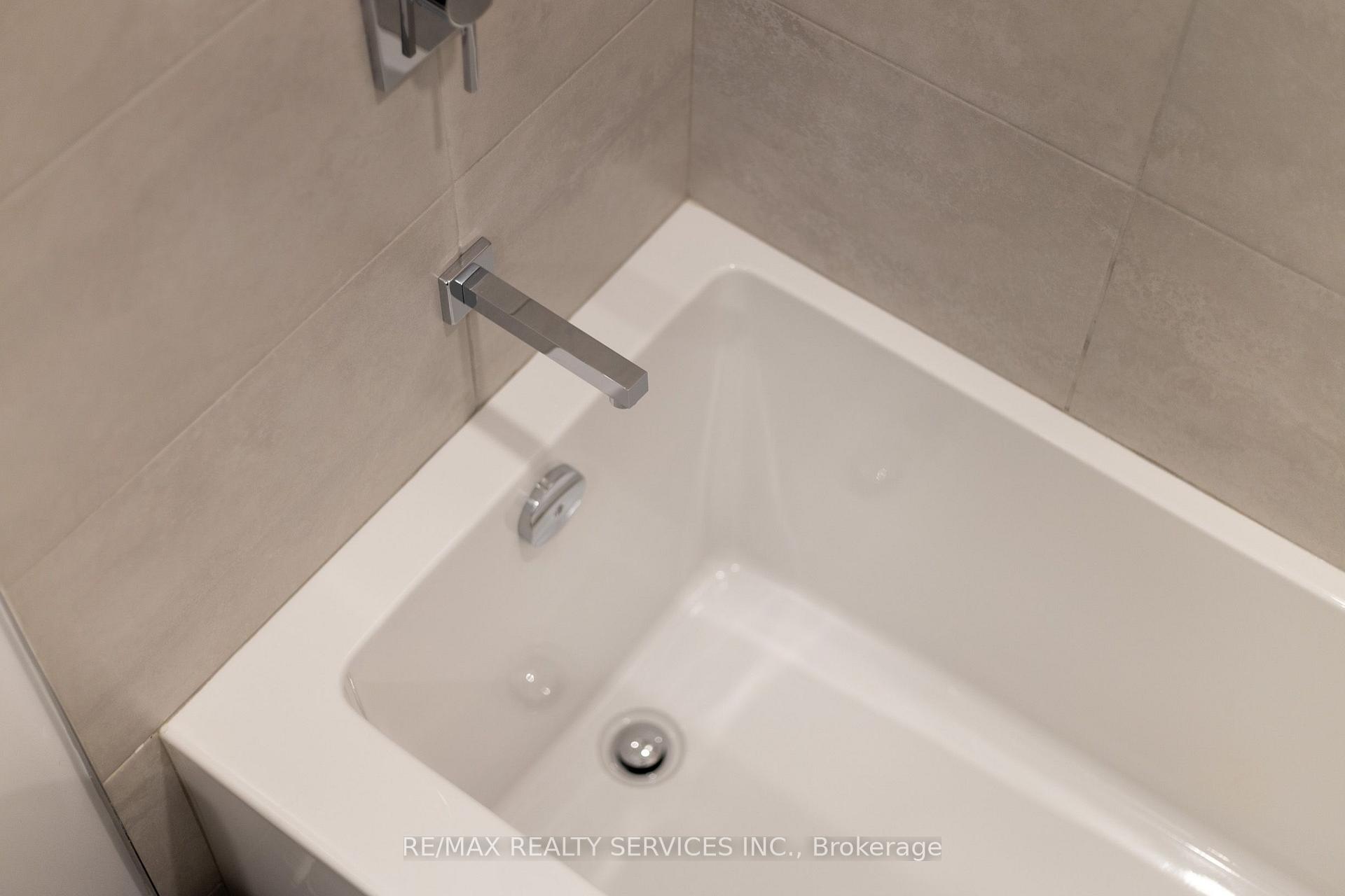 Photo 37 of Unit 708, 500 Dupont Street, Toronto, The Annex — HOMEH