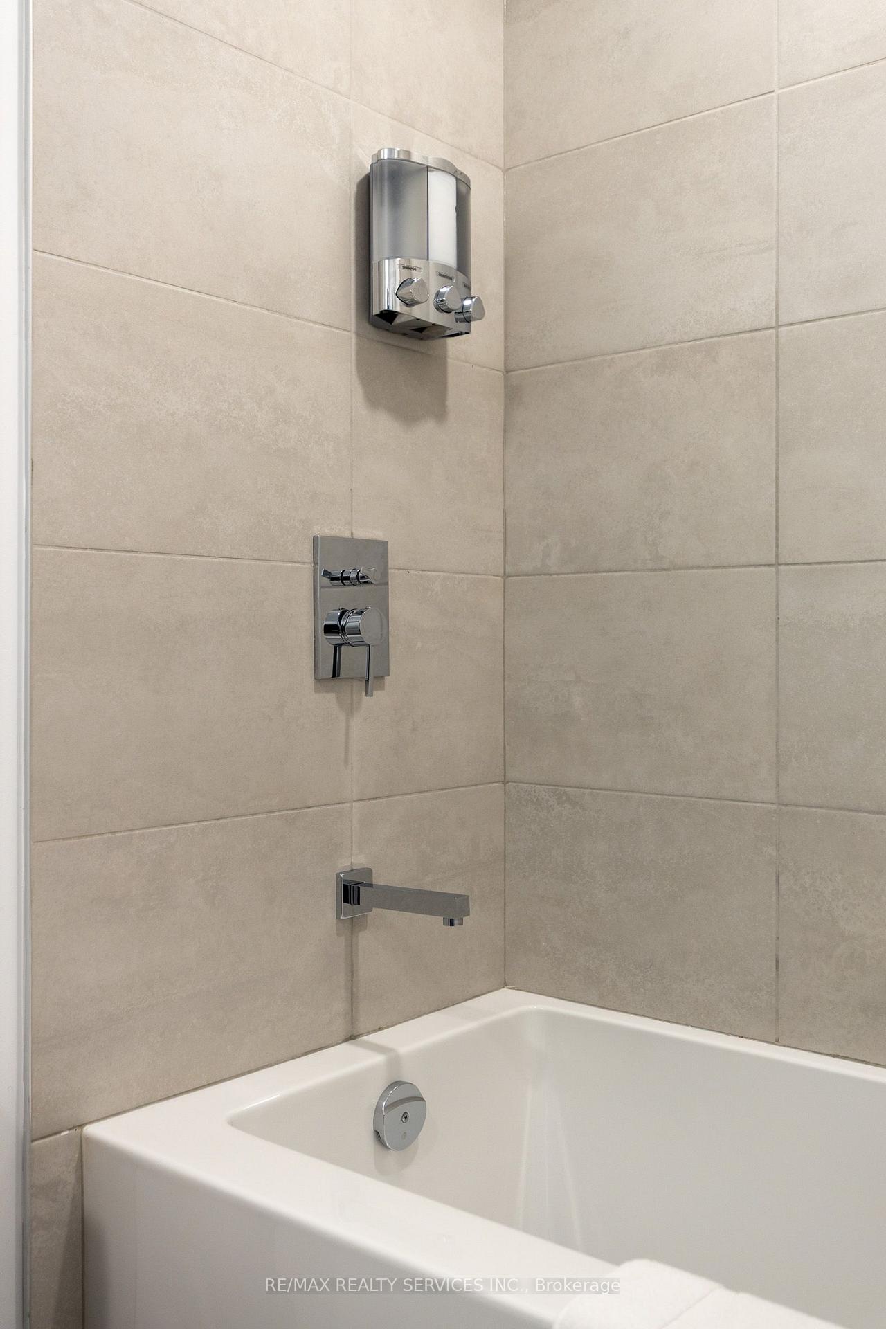 Photo 38 of Unit 708, 500 Dupont Street, Toronto, The Annex — HOMEH