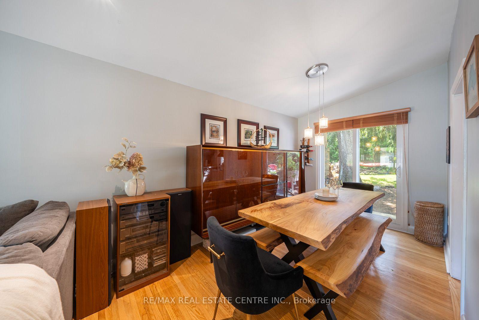 Photo 10 of 14 Lawrence Crescent, Brampton, Brampton East — HOMEH