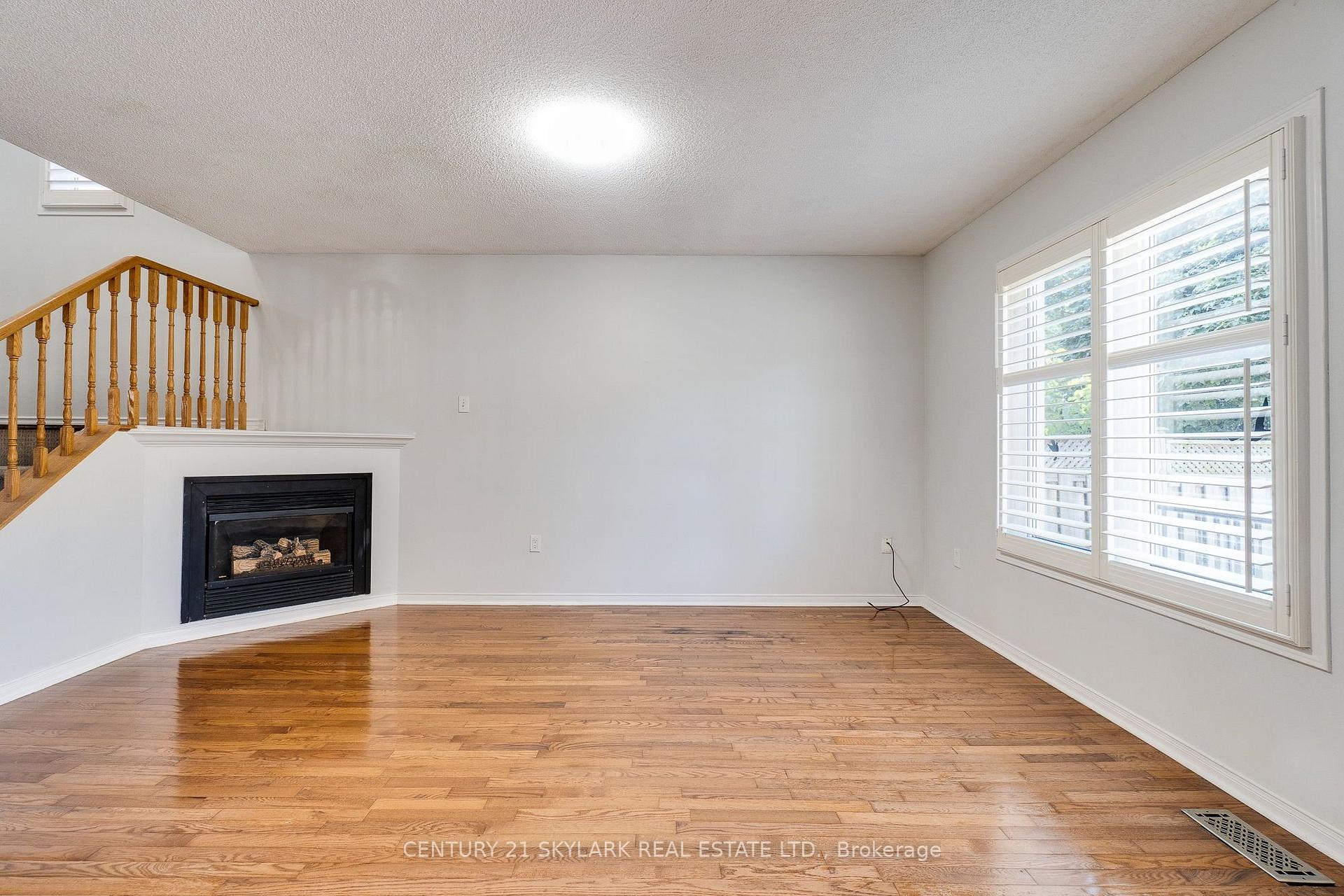 Photo 14 of 3841 Periwinkle Crescent, Mississauga, Lisgar — HOMEH