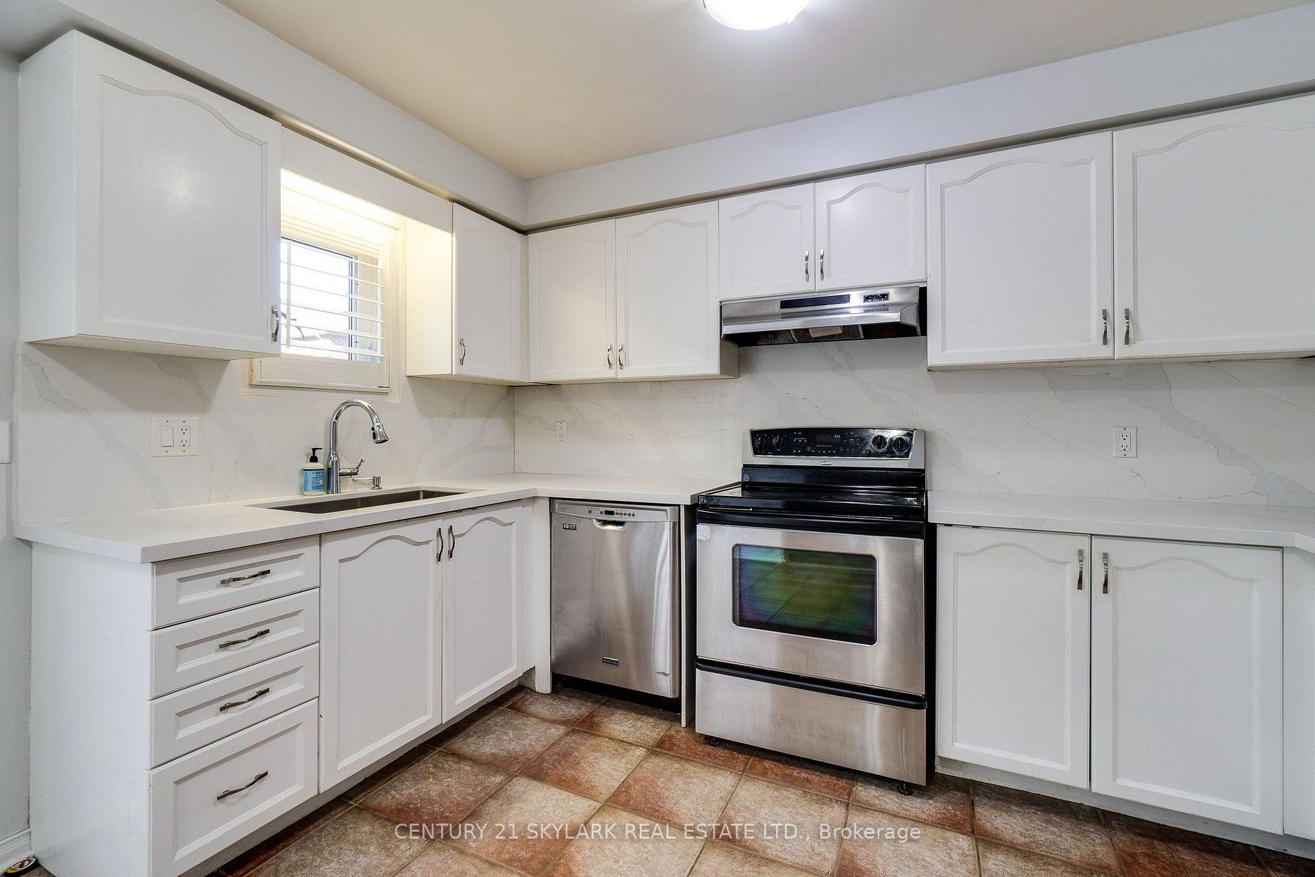 Photo 24 of 3841 Periwinkle Crescent, Mississauga, Lisgar — HOMEH