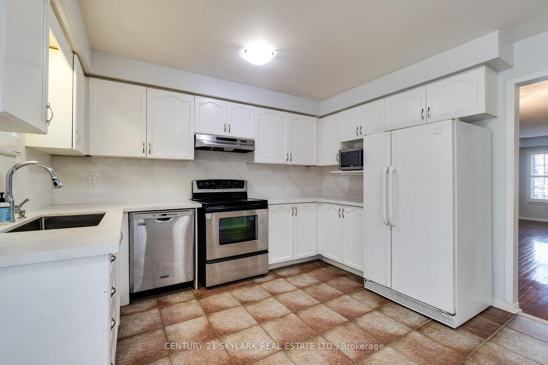 Photo 25 of 3841 Periwinkle Crescent, Mississauga, Lisgar — HOMEH