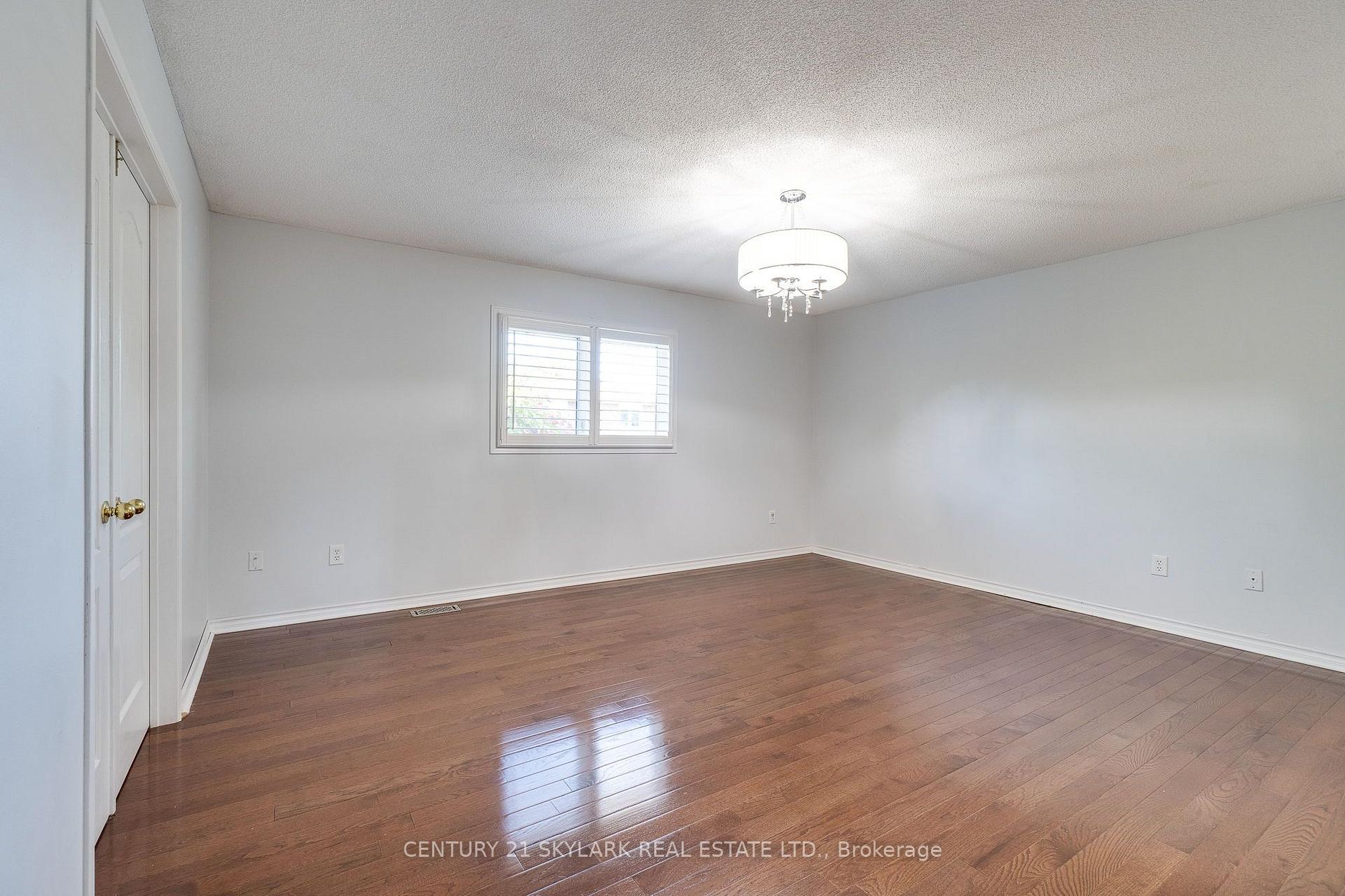 Photo 28 of 3841 Periwinkle Crescent, Mississauga, Lisgar — HOMEH
