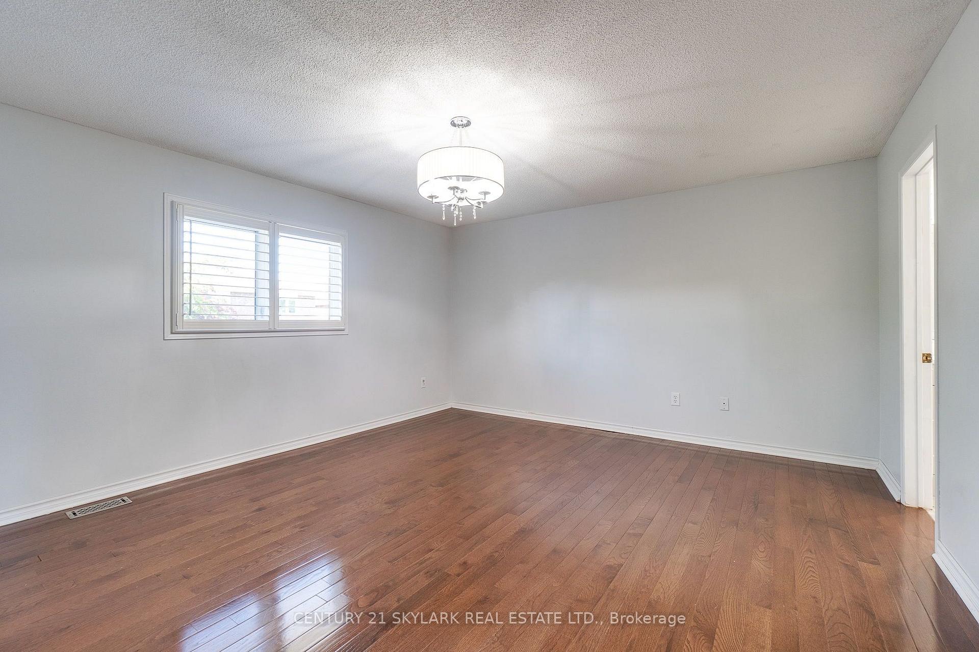 Photo 29 of 3841 Periwinkle Crescent, Mississauga, Lisgar — HOMEH