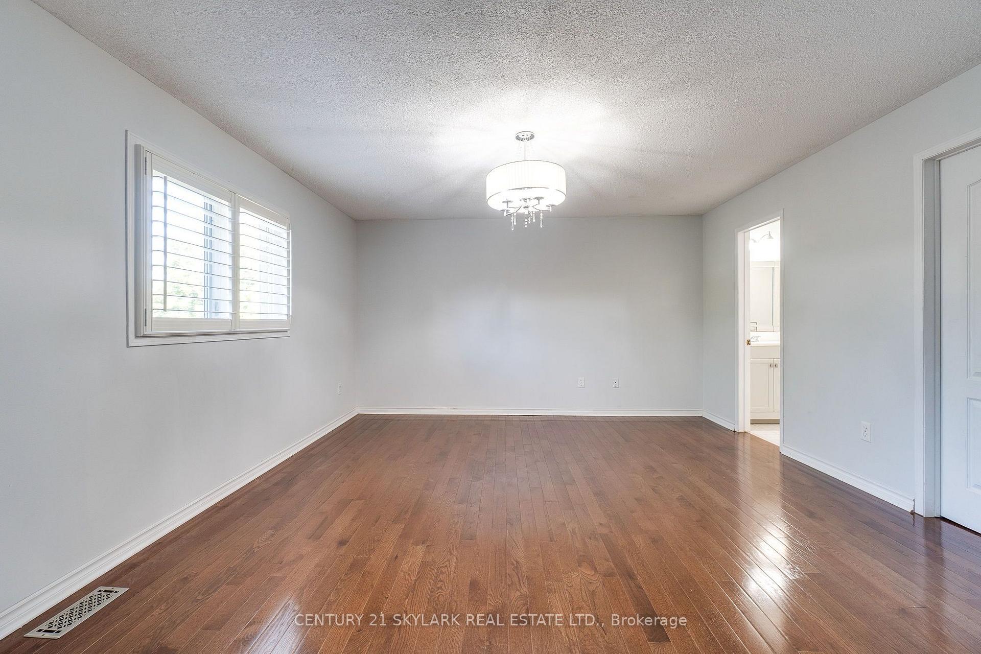 Photo 31 of 3841 Periwinkle Crescent, Mississauga, Lisgar — HOMEH