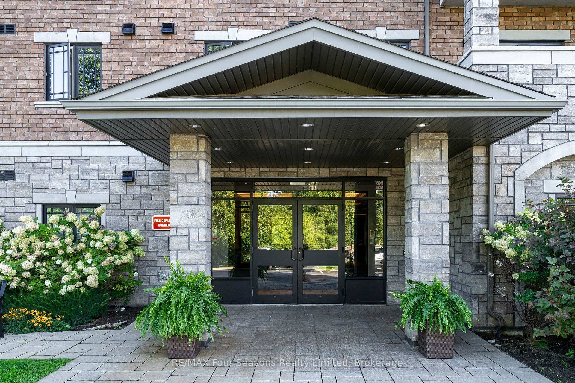 Photo 2 of Unit 109, 1 Chamberlain Crescent, Collingwood — HOMEH