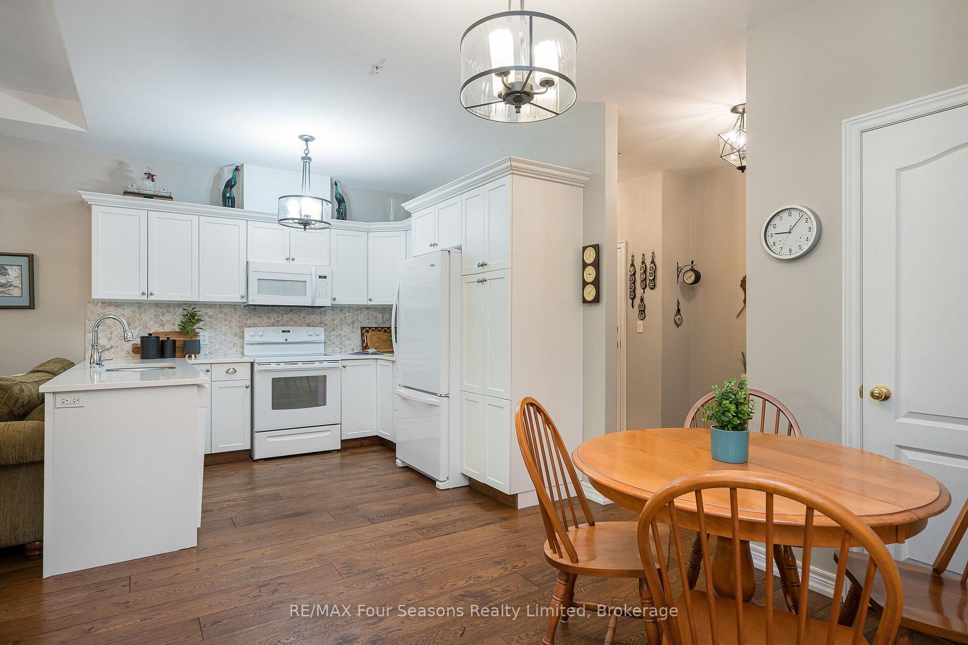 Photo 4 of Unit 109, 1 Chamberlain Crescent, Collingwood — HOMEH