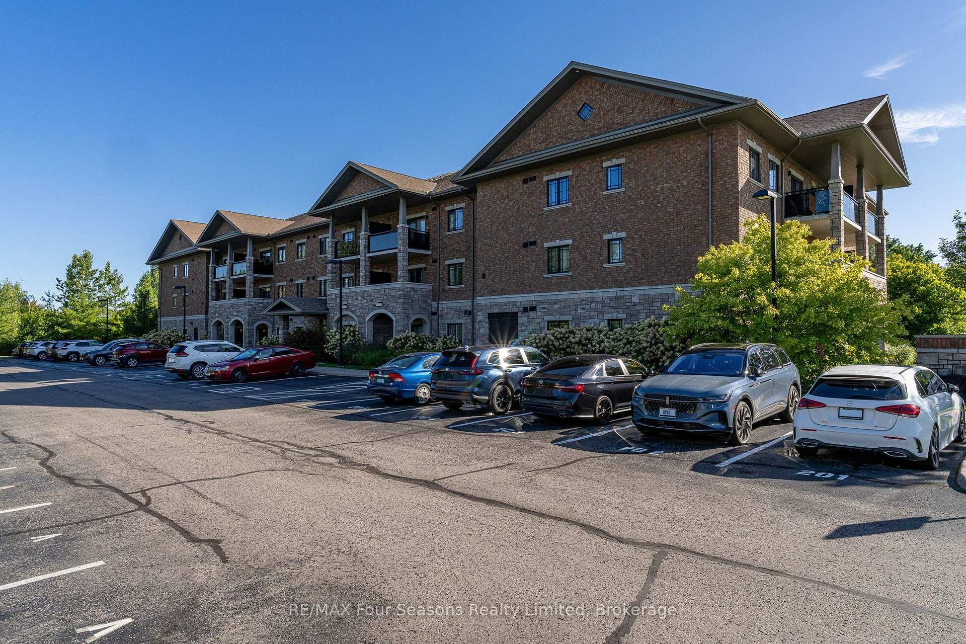 Photo 28 of Unit 109, 1 Chamberlain Crescent, Collingwood — HOMEH