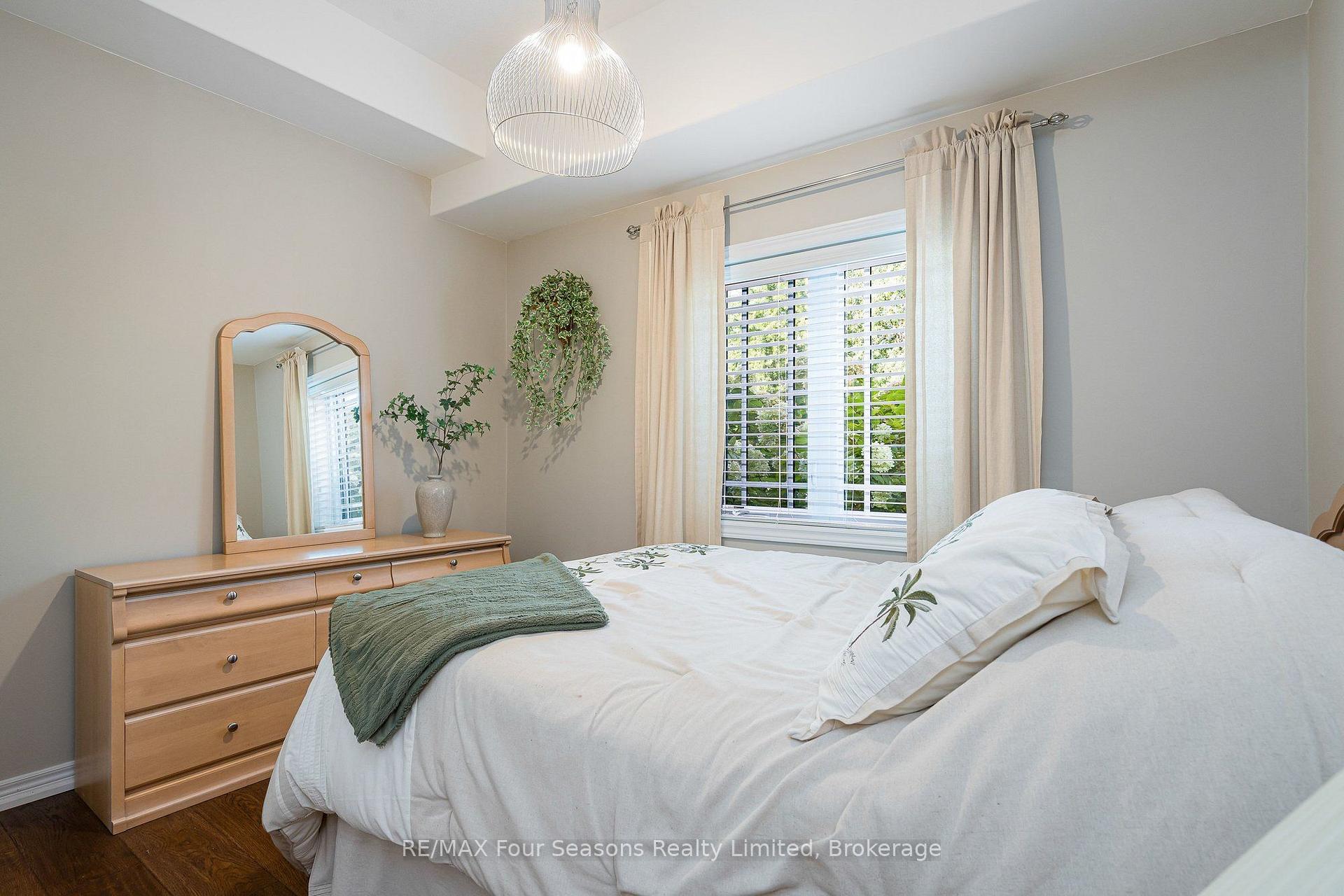 Photo 16 of Unit 109, 1 Chamberlain Crescent, Collingwood — HOMEH