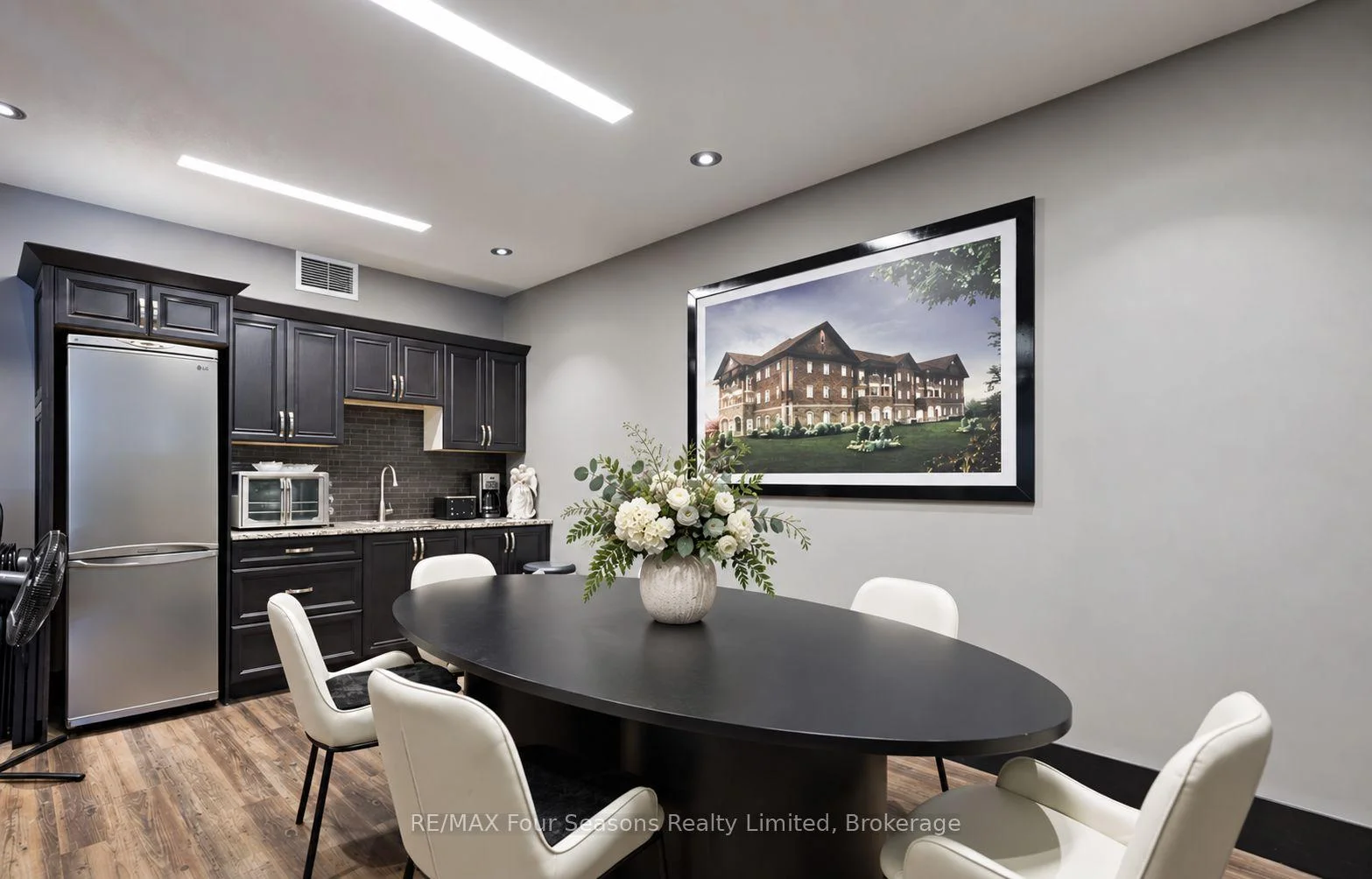 Photo 24 of Unit 109, 1 Chamberlain Crescent, Collingwood — HOMEH