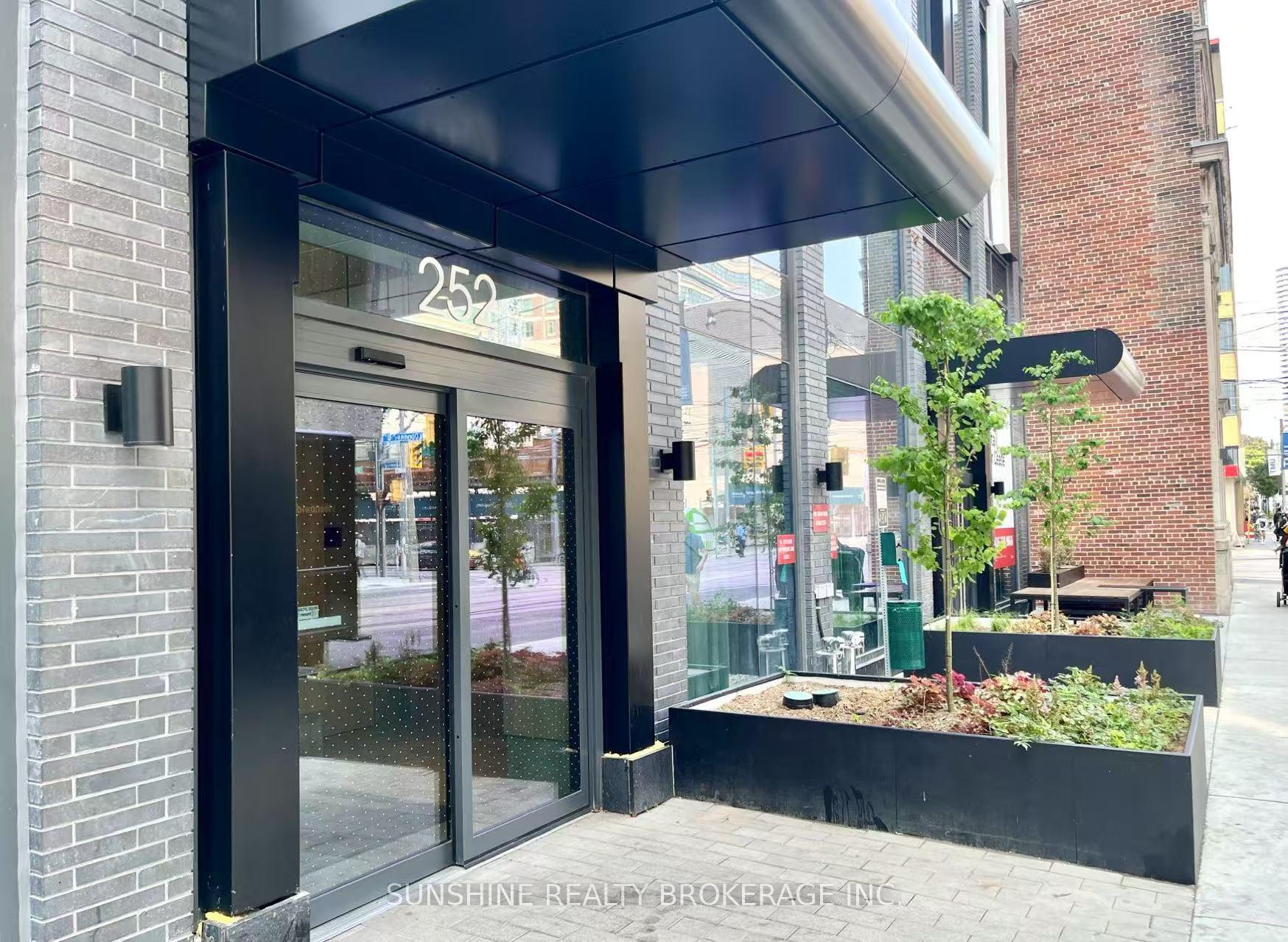 Photo 2 of Unit 2101, 252 Church Street E, Toronto, Church-Yonge Corridor — HOMEH
