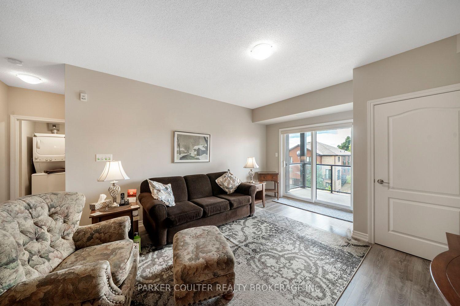 Photo 5 of Unit 316, 720 Yonge Street, Barrie, Painswick South — HOMEH