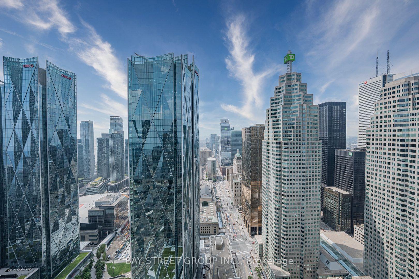 Photo 4 of Unit 5403, 8 The Esplanade, Toronto, Waterfront Communities — HOMEH
