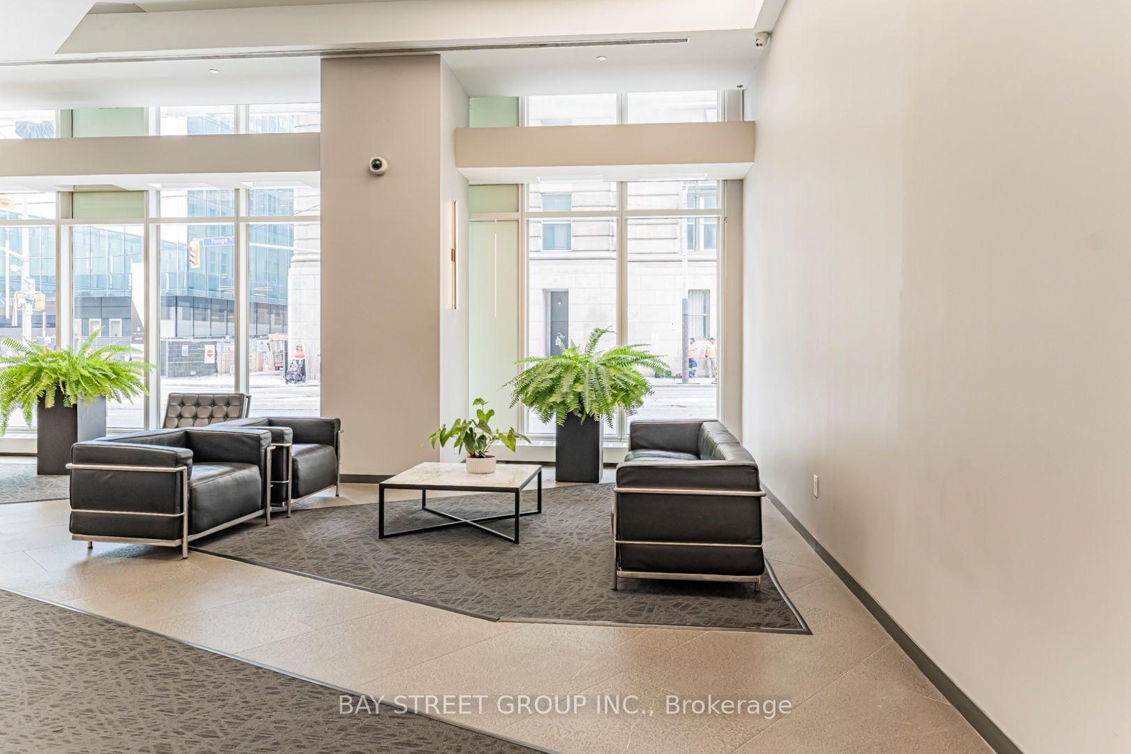 Photo 7 of Unit 5403, 8 The Esplanade, Toronto, Waterfront Communities — HOMEH