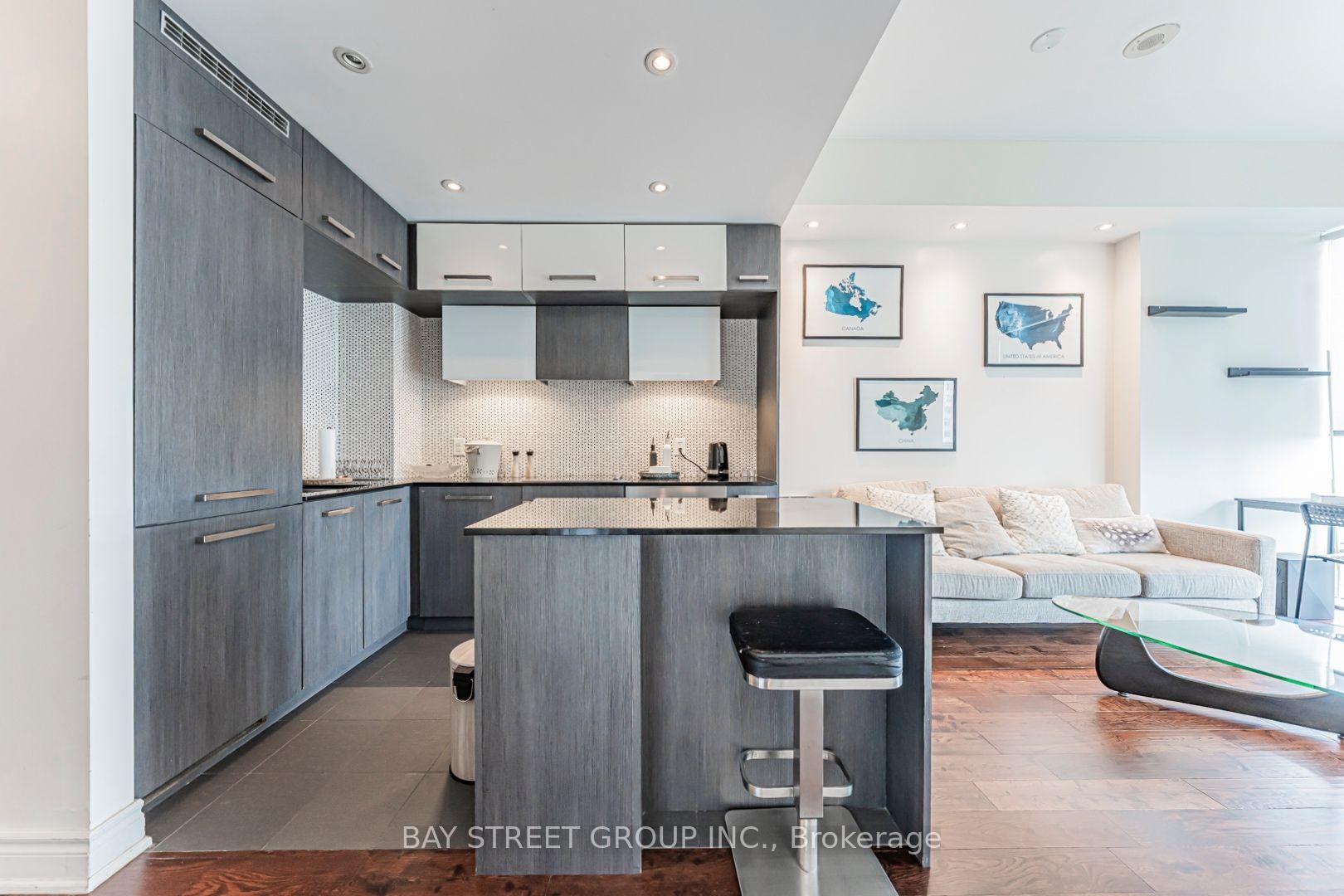Photo 13 of Unit 5403, 8 The Esplanade, Toronto, Waterfront Communities — HOMEH