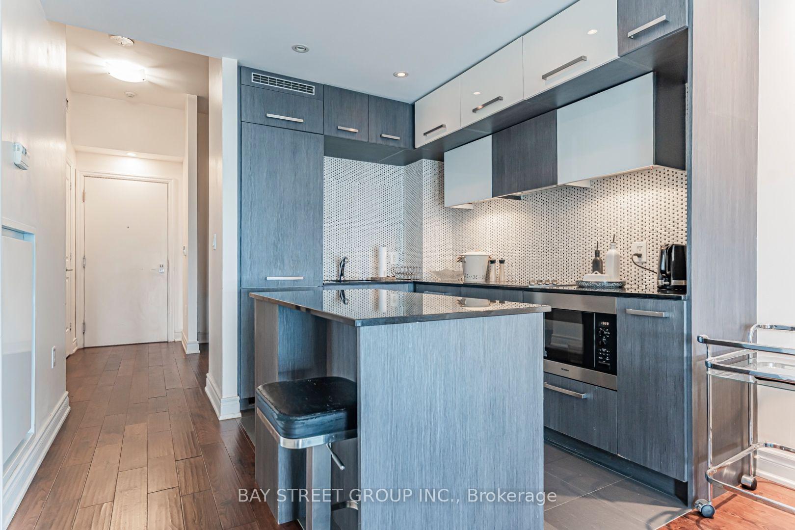 Photo 14 of Unit 5403, 8 The Esplanade, Toronto, Waterfront Communities — HOMEH