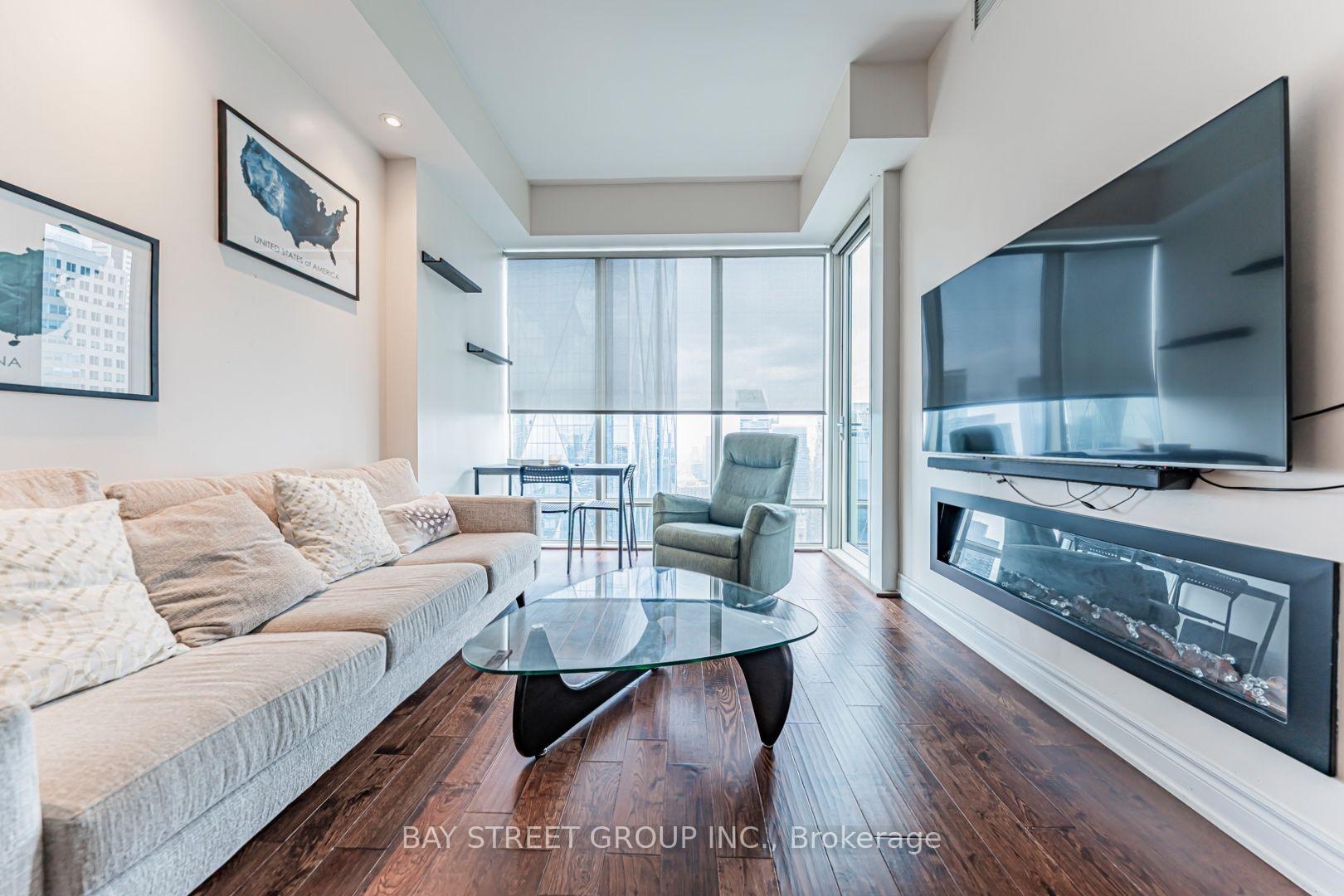 Photo 17 of Unit 5403, 8 The Esplanade, Toronto, Waterfront Communities — HOMEH