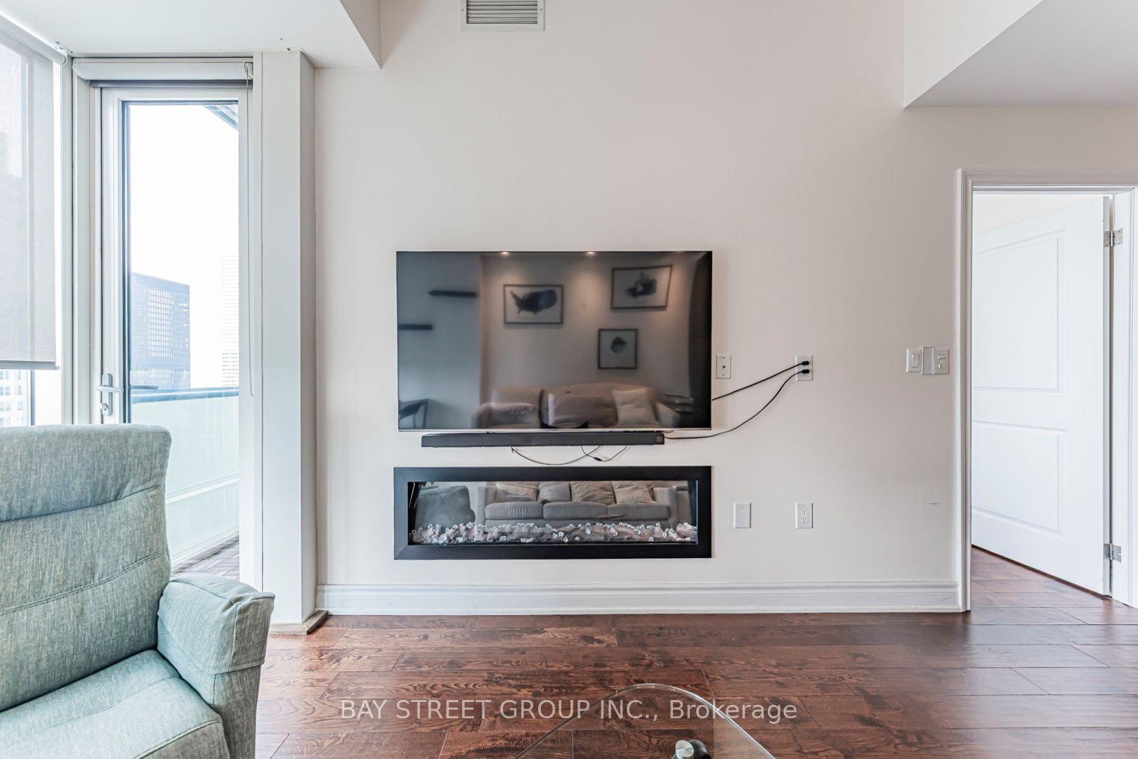 Photo 22 of Unit 5403, 8 The Esplanade, Toronto, Waterfront Communities — HOMEH