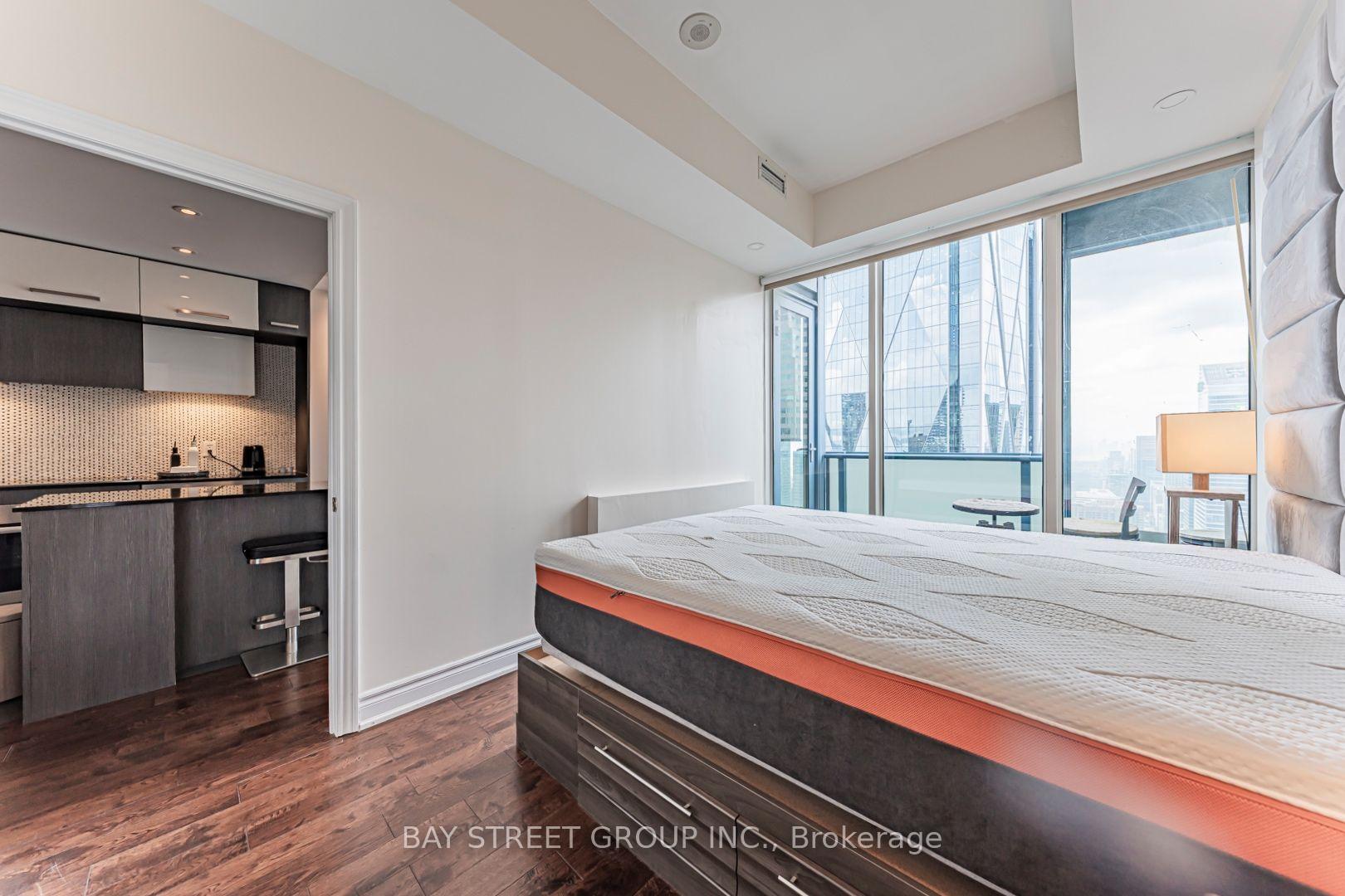 Photo 24 of Unit 5403, 8 The Esplanade, Toronto, Waterfront Communities — HOMEH