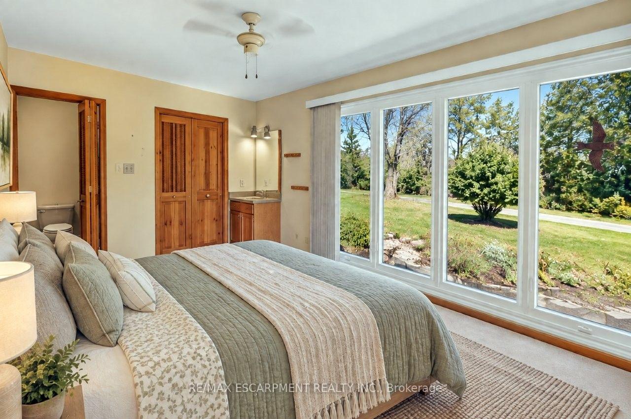 Photo 12 of 116 Russ Road, Grimsby, Grimsby Escarpment — HOMEH