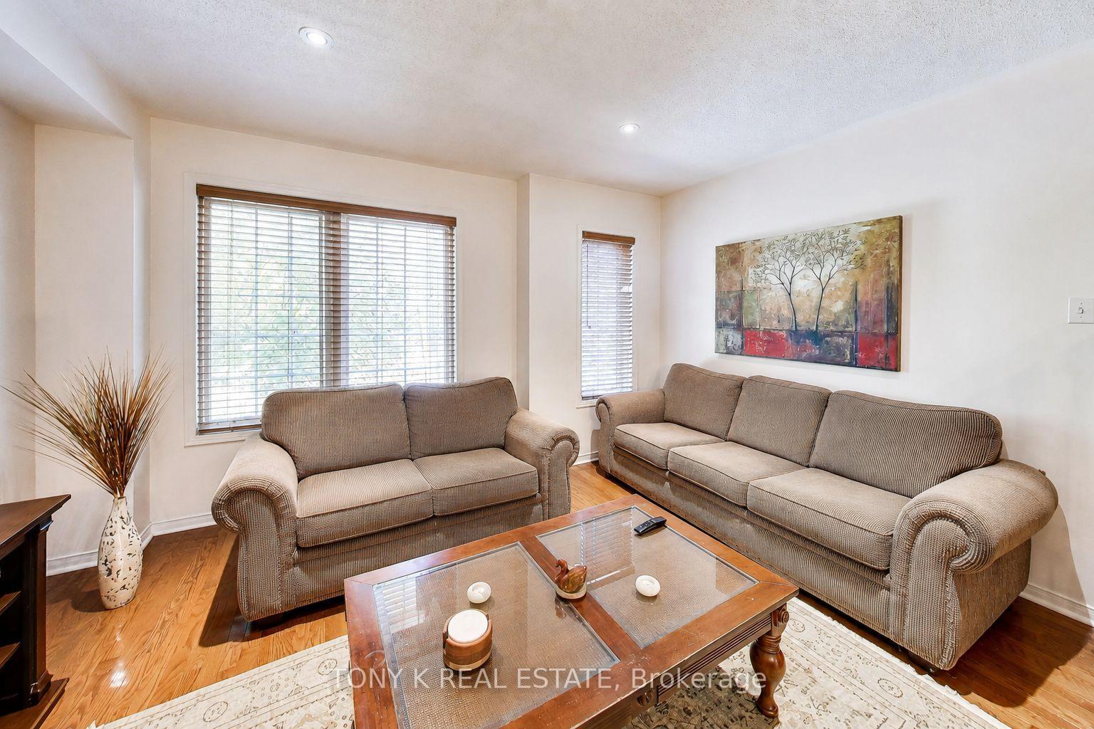 Photo 4 of 45 Weston Road, Toronto, Junction Area — HOMEH