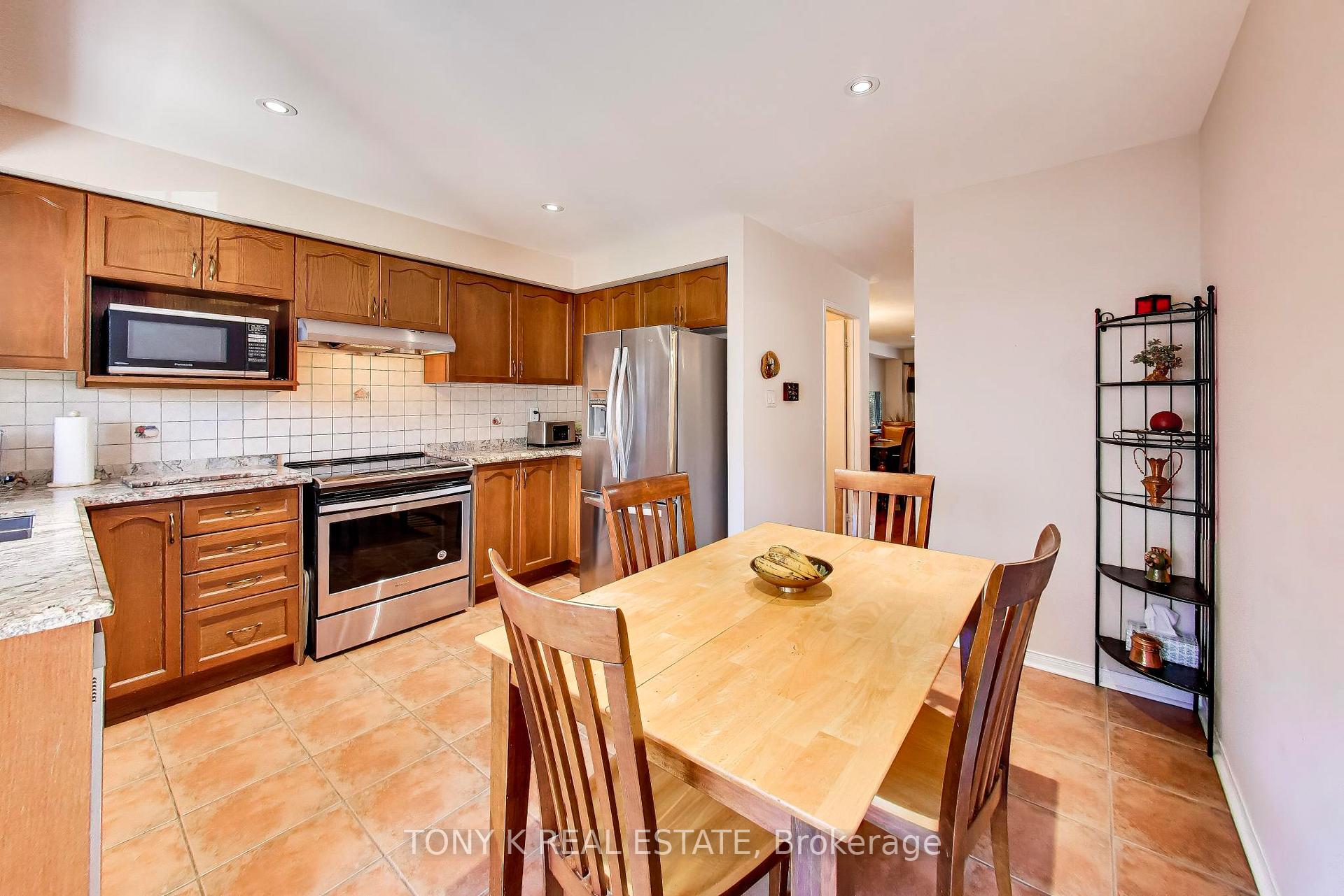 Photo 10 of 45 Weston Road, Toronto, Junction Area — HOMEH