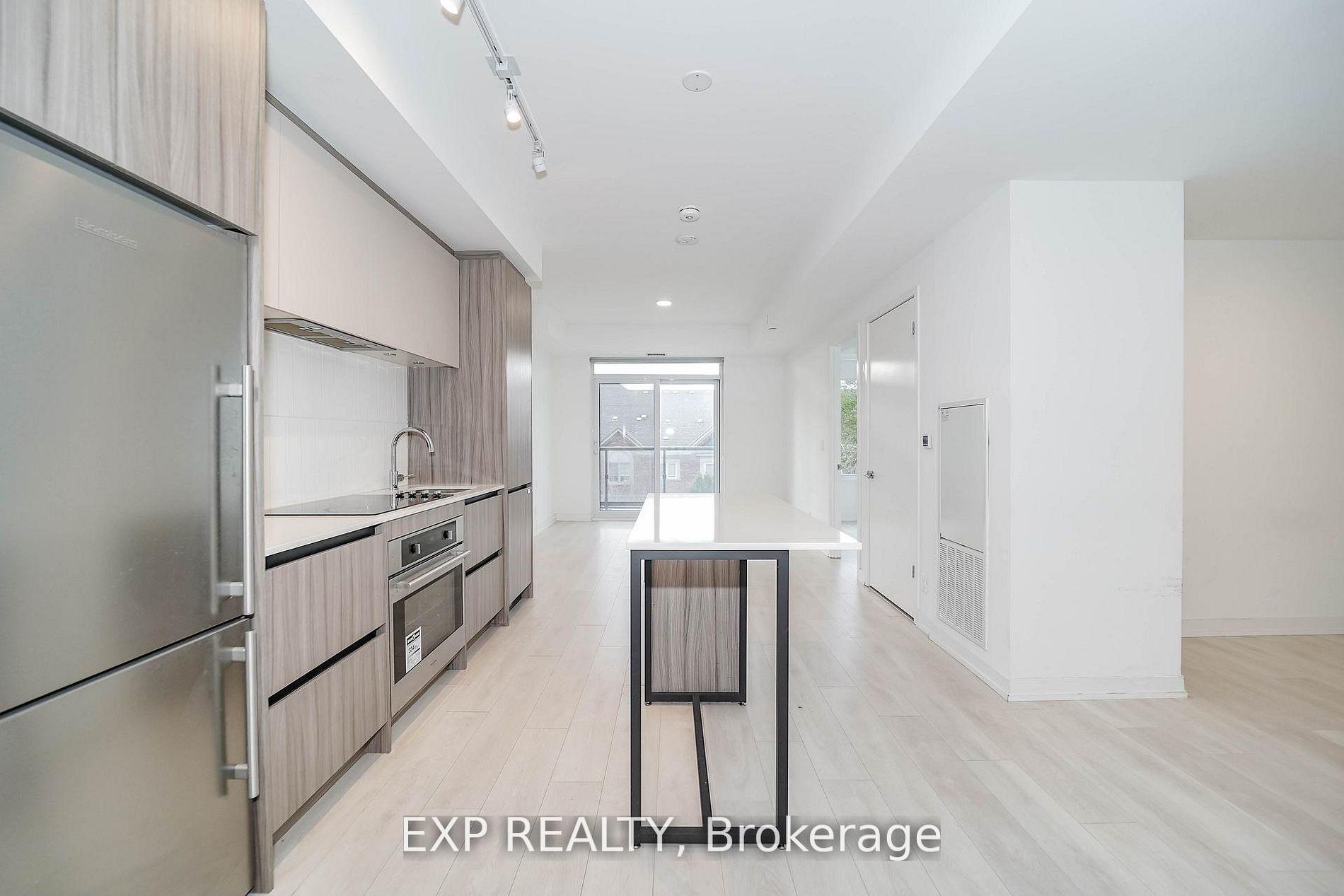 Photo 3 of Unit D328, 8 Beverley Glen Boulevard, Vaughan, Beverley Glen — HOMEH
