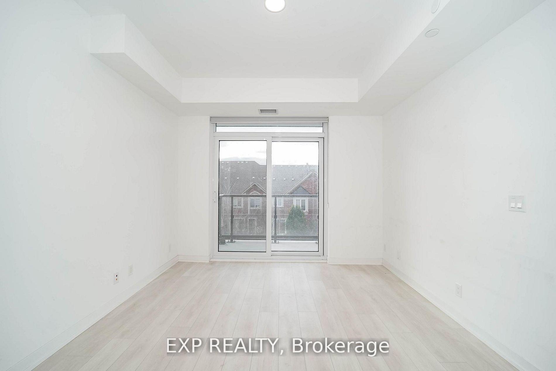 Photo 10 of Unit D328, 8 Beverley Glen Boulevard, Vaughan, Beverley Glen — HOMEH