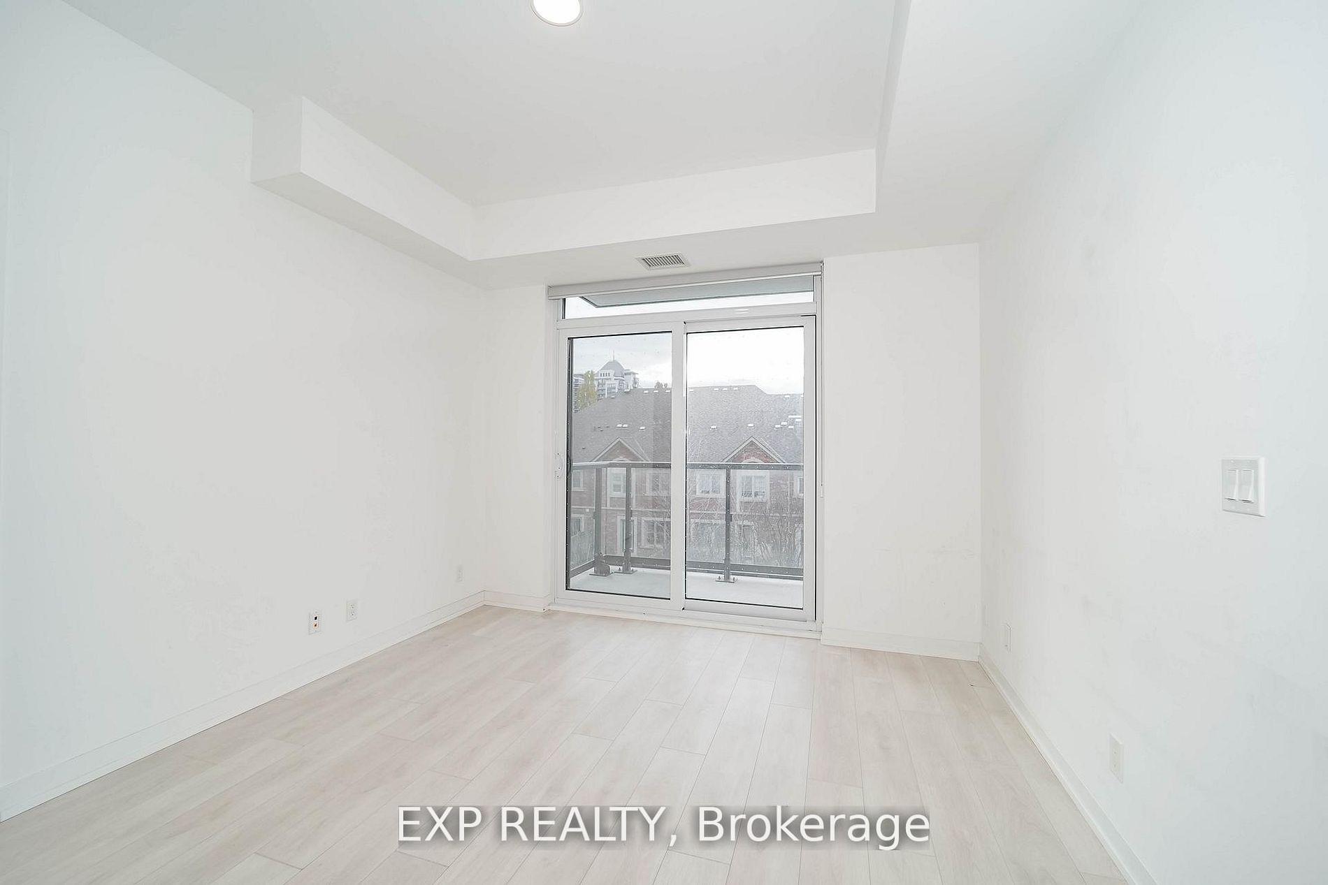 Photo 11 of Unit D328, 8 Beverley Glen Boulevard, Vaughan, Beverley Glen — HOMEH