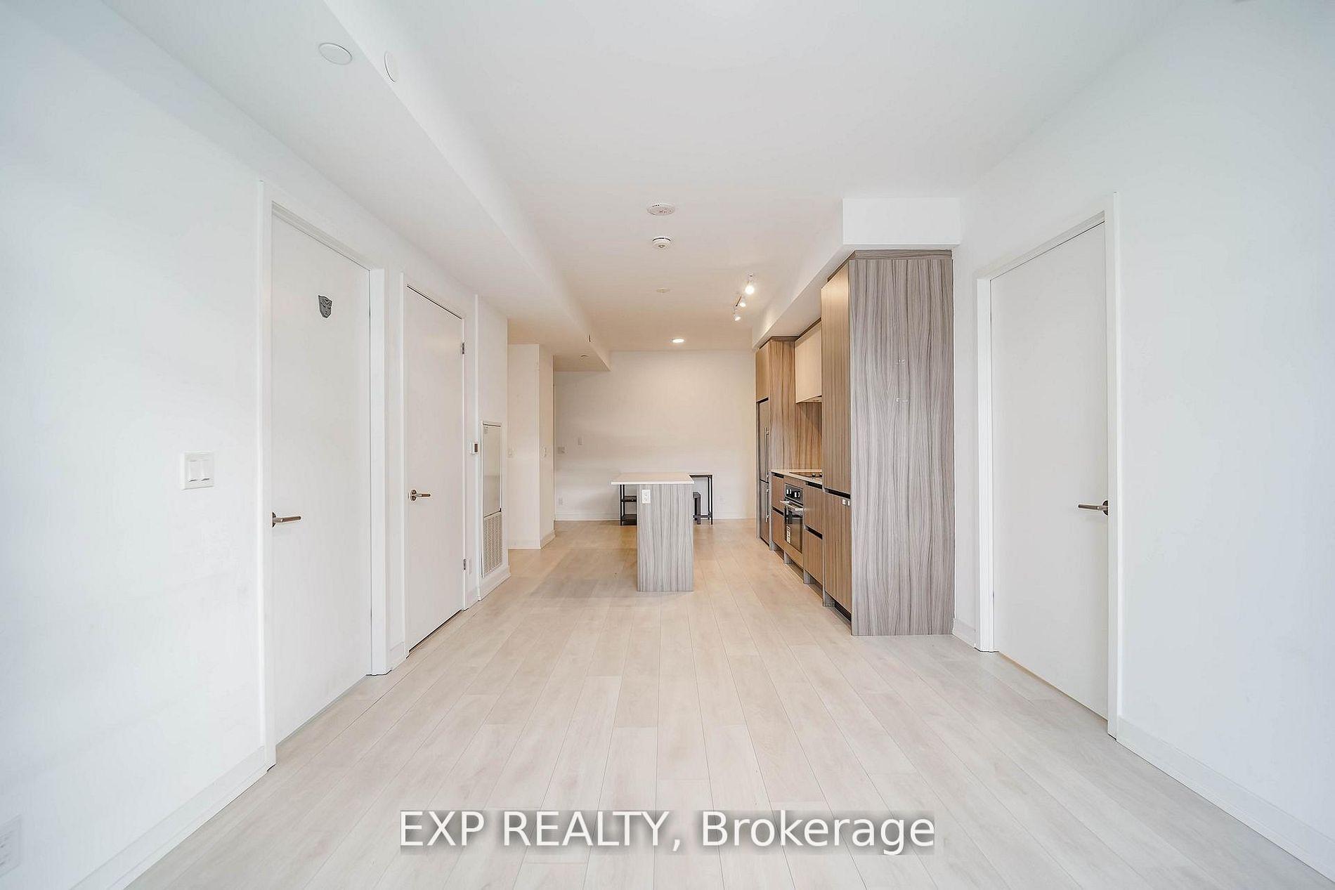 Photo 14 of Unit D328, 8 Beverley Glen Boulevard, Vaughan, Beverley Glen — HOMEH