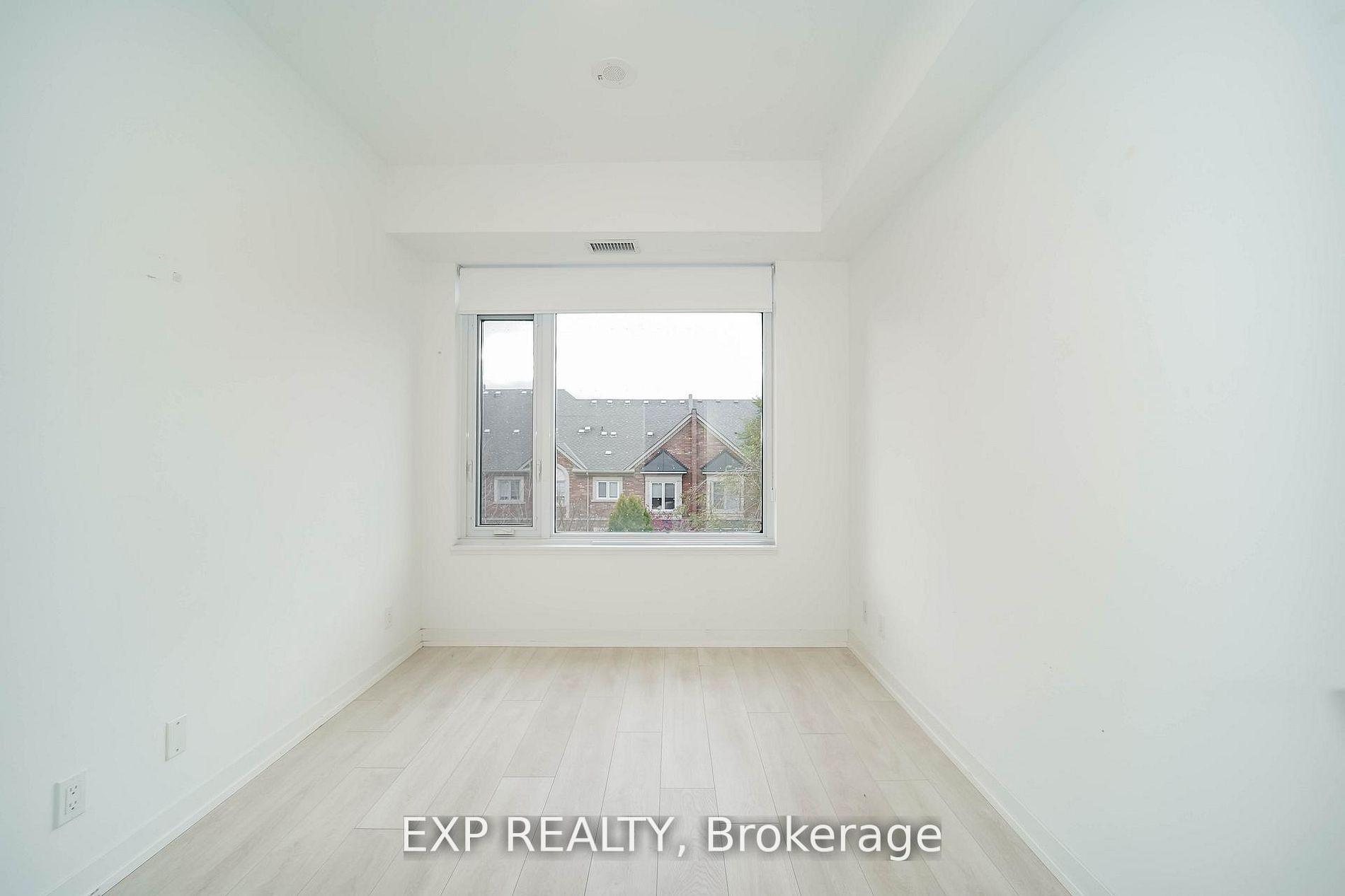 Photo 18 of Unit D328, 8 Beverley Glen Boulevard, Vaughan, Beverley Glen — HOMEH