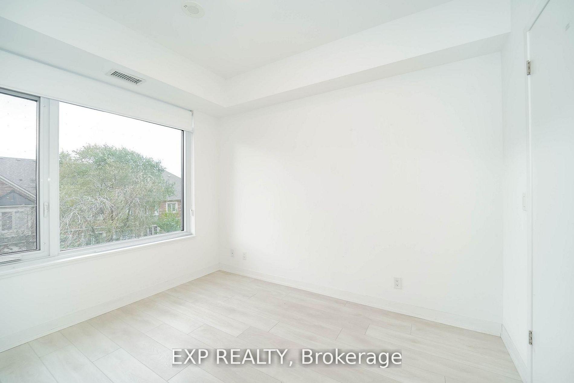 Photo 19 of Unit D328, 8 Beverley Glen Boulevard, Vaughan, Beverley Glen — HOMEH