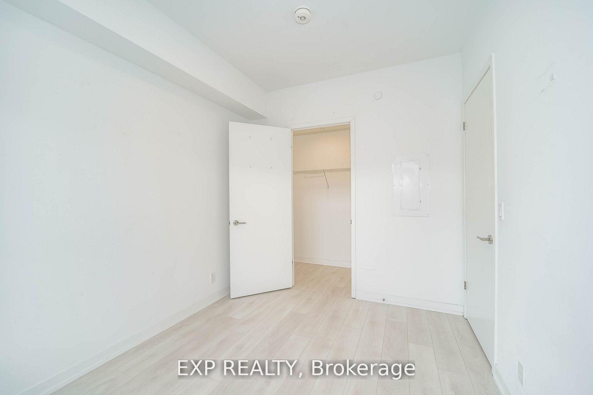Photo 20 of Unit D328, 8 Beverley Glen Boulevard, Vaughan, Beverley Glen — HOMEH