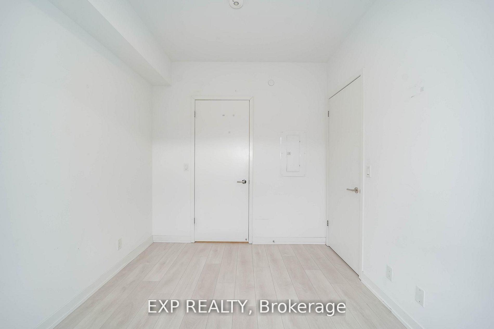 Photo 21 of Unit D328, 8 Beverley Glen Boulevard, Vaughan, Beverley Glen — HOMEH