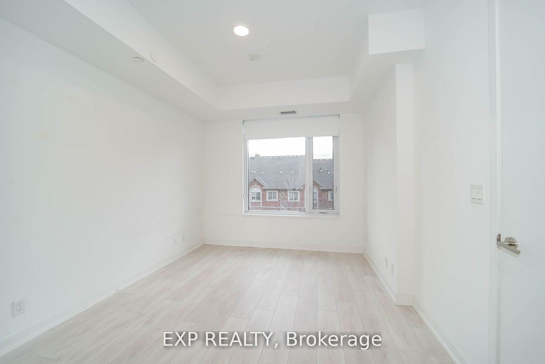Photo 23 of Unit D328, 8 Beverley Glen Boulevard, Vaughan, Beverley Glen — HOMEH