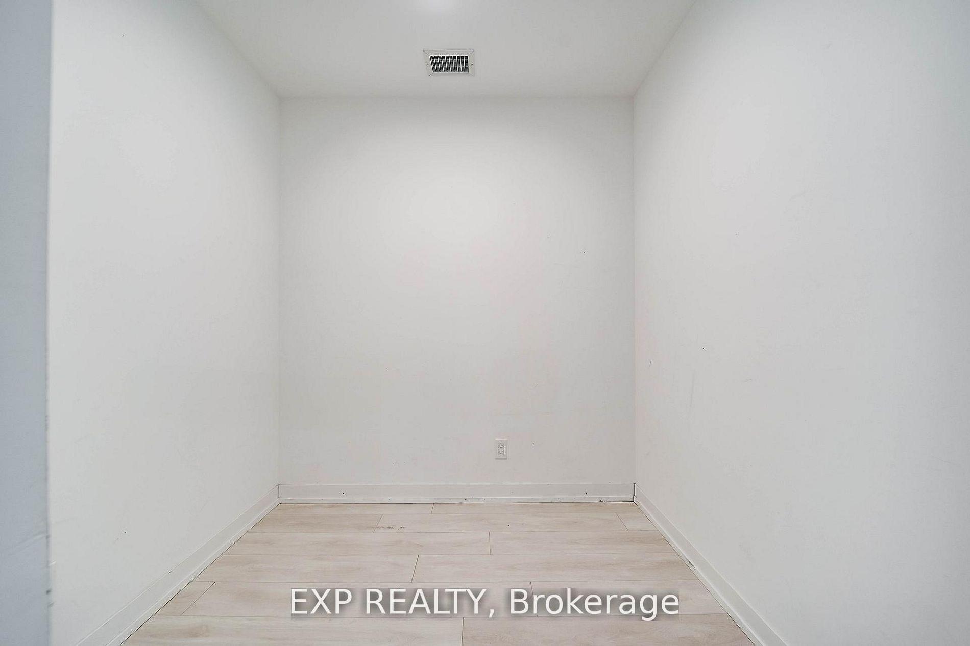 Photo 29 of Unit D328, 8 Beverley Glen Boulevard, Vaughan, Beverley Glen — HOMEH