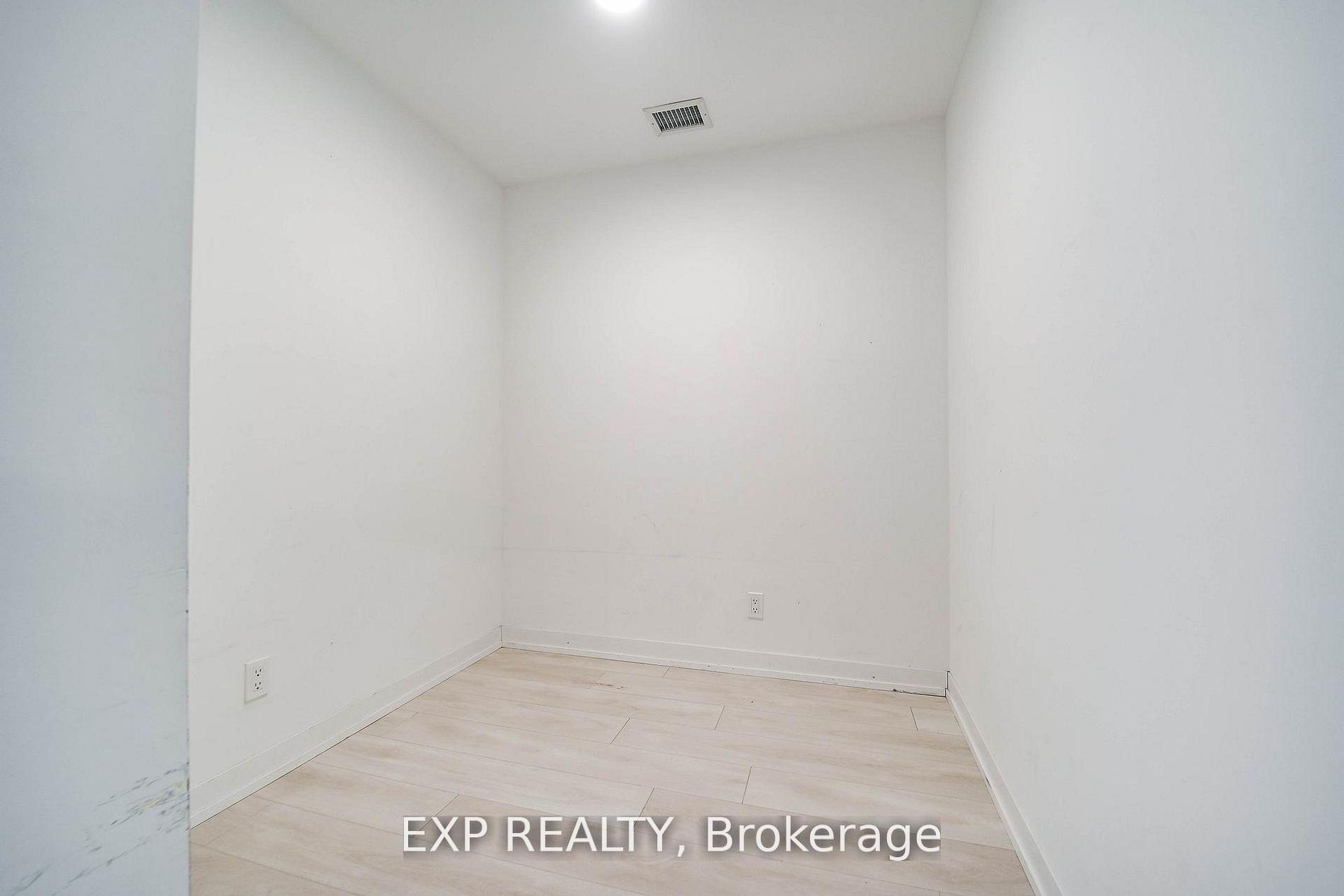 Photo 28 of Unit D328, 8 Beverley Glen Boulevard, Vaughan, Beverley Glen — HOMEH