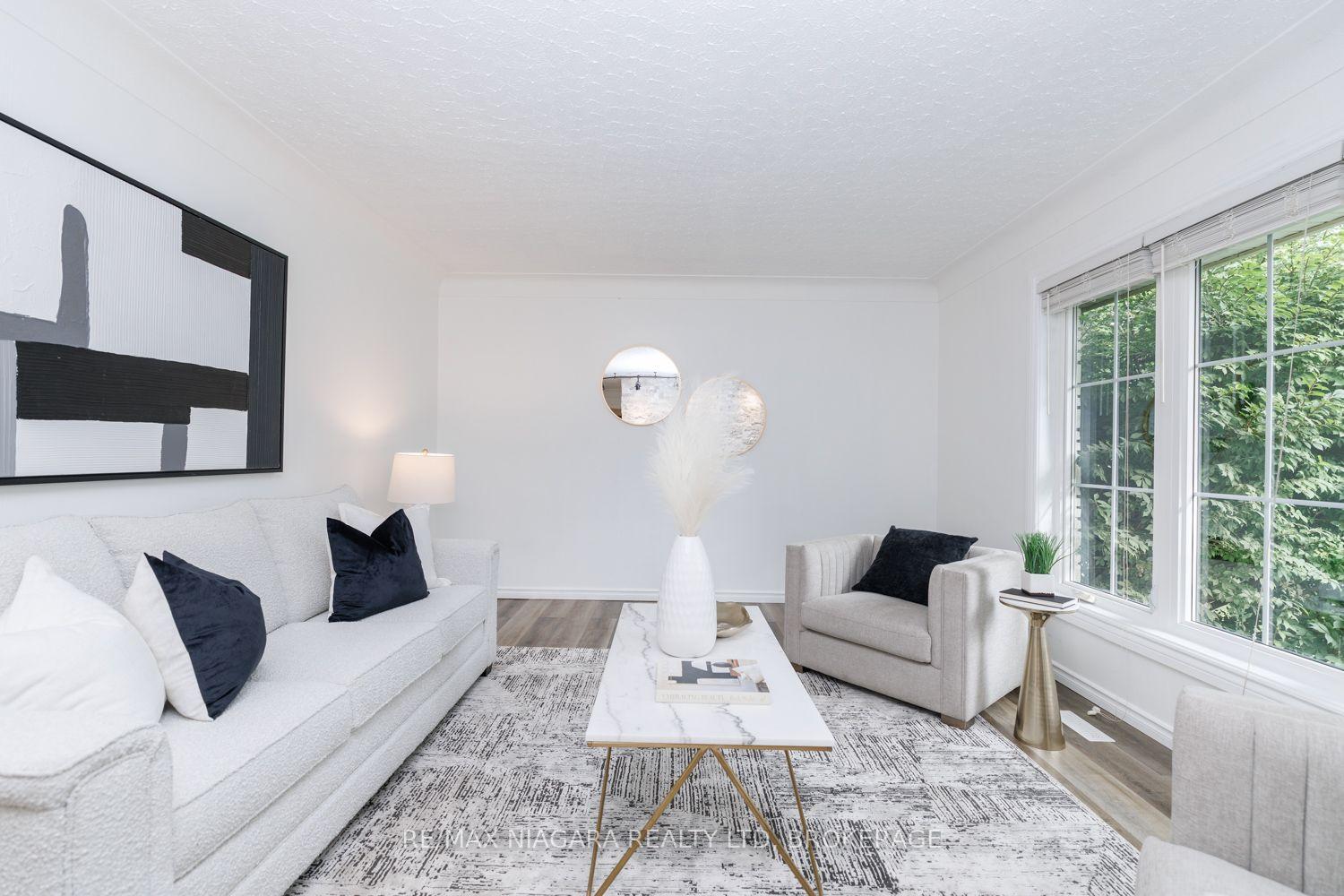 Photo 17 of 42 Strathcona Drive S, Pelham, Fonthill — HOMEH