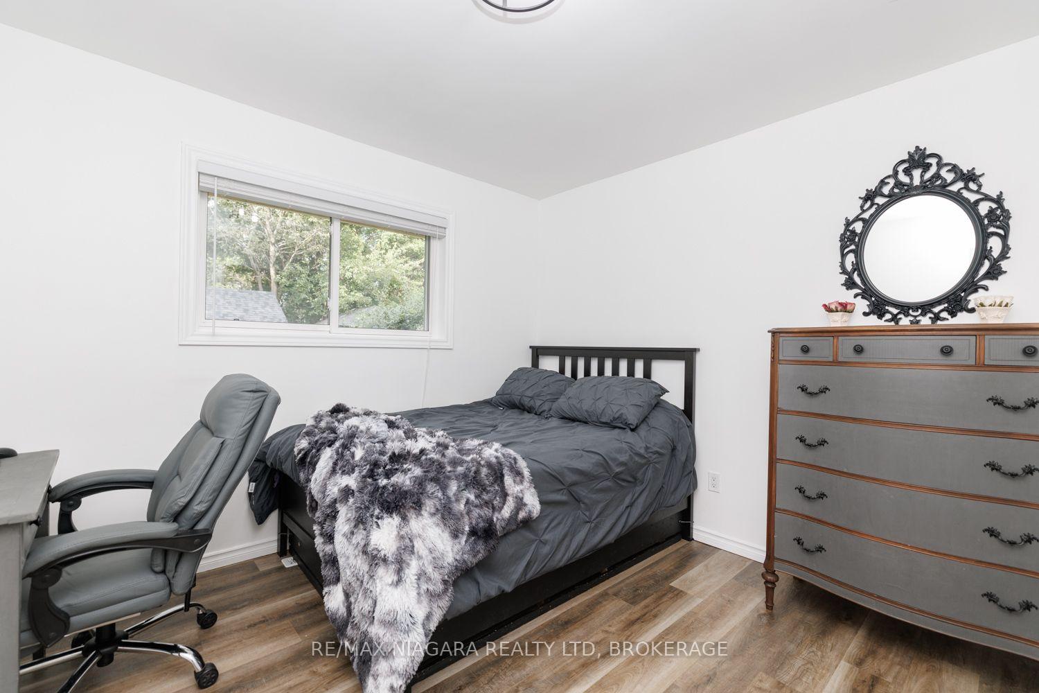 Photo 21 of 42 Strathcona Drive S, Pelham, Fonthill — HOMEH