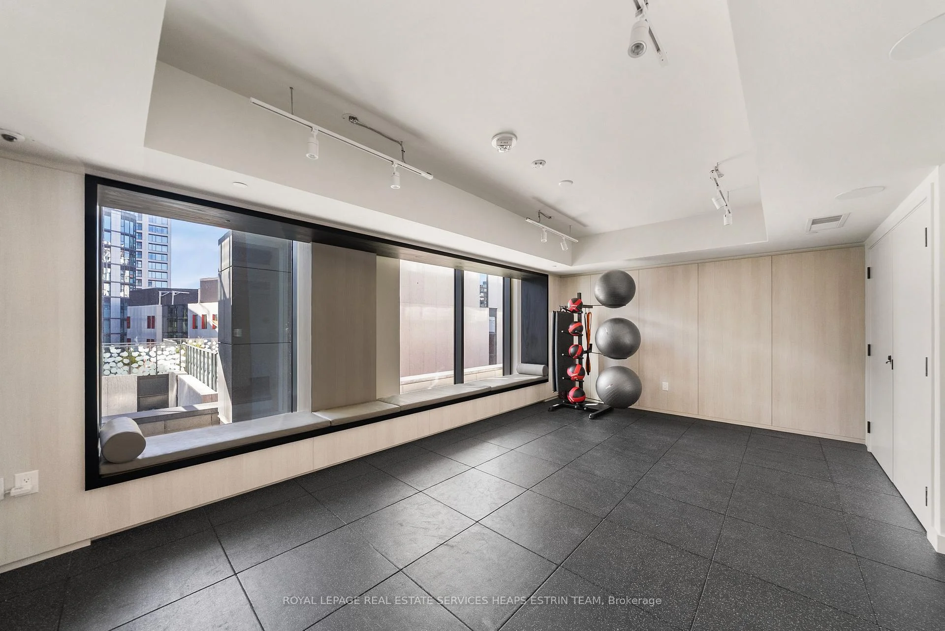 Photo 14 of Unit 316, 425 Front Street E, Toronto, Waterfront Communities — HOMEH