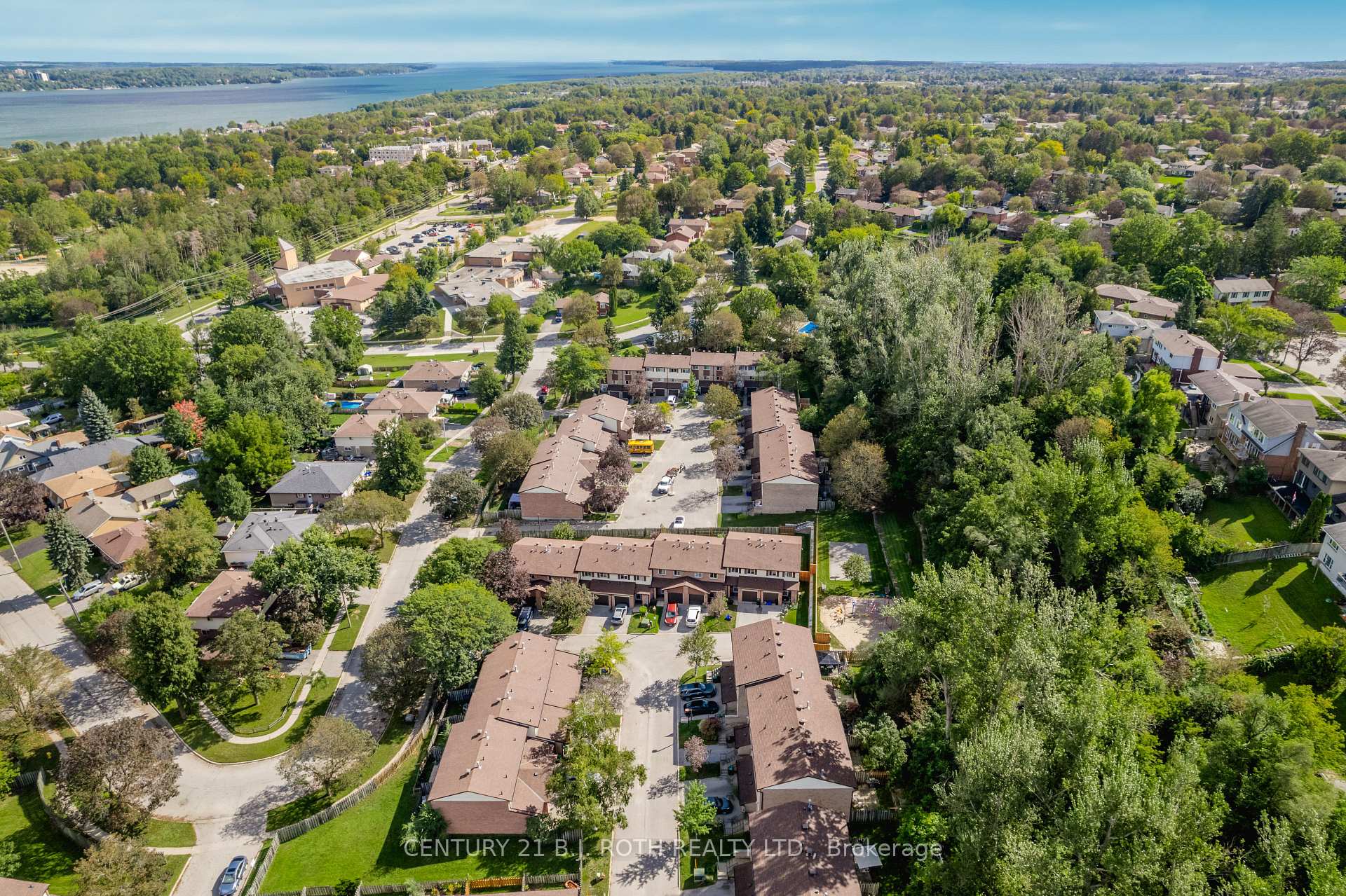 Photo 38 of Unit 31, 52 Adelaide Street, Barrie, Allandale — HOMEH