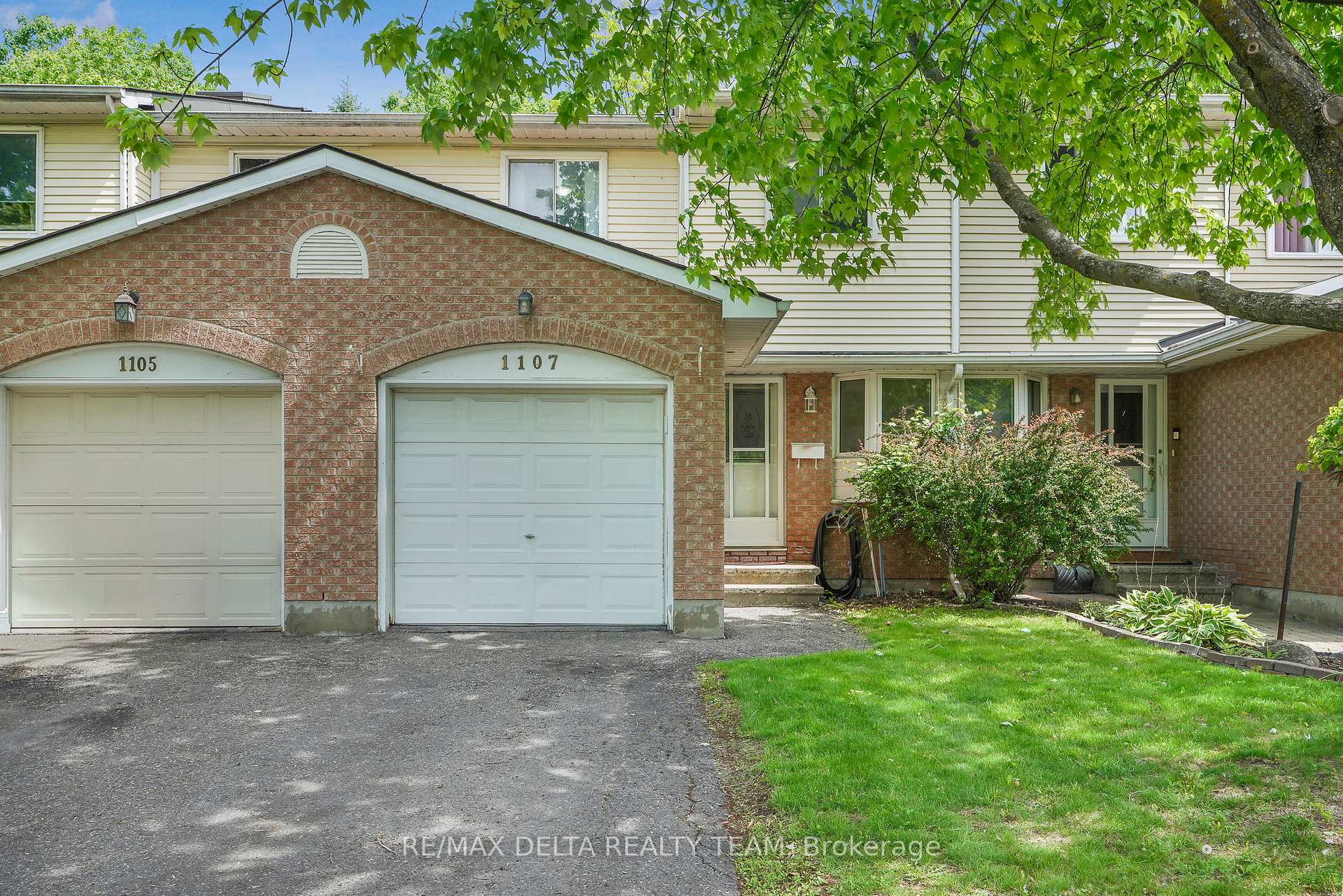 Photo 1 of 1107 Des Forets Avenue, Ottawa, Convent Glen North — HOMEH
