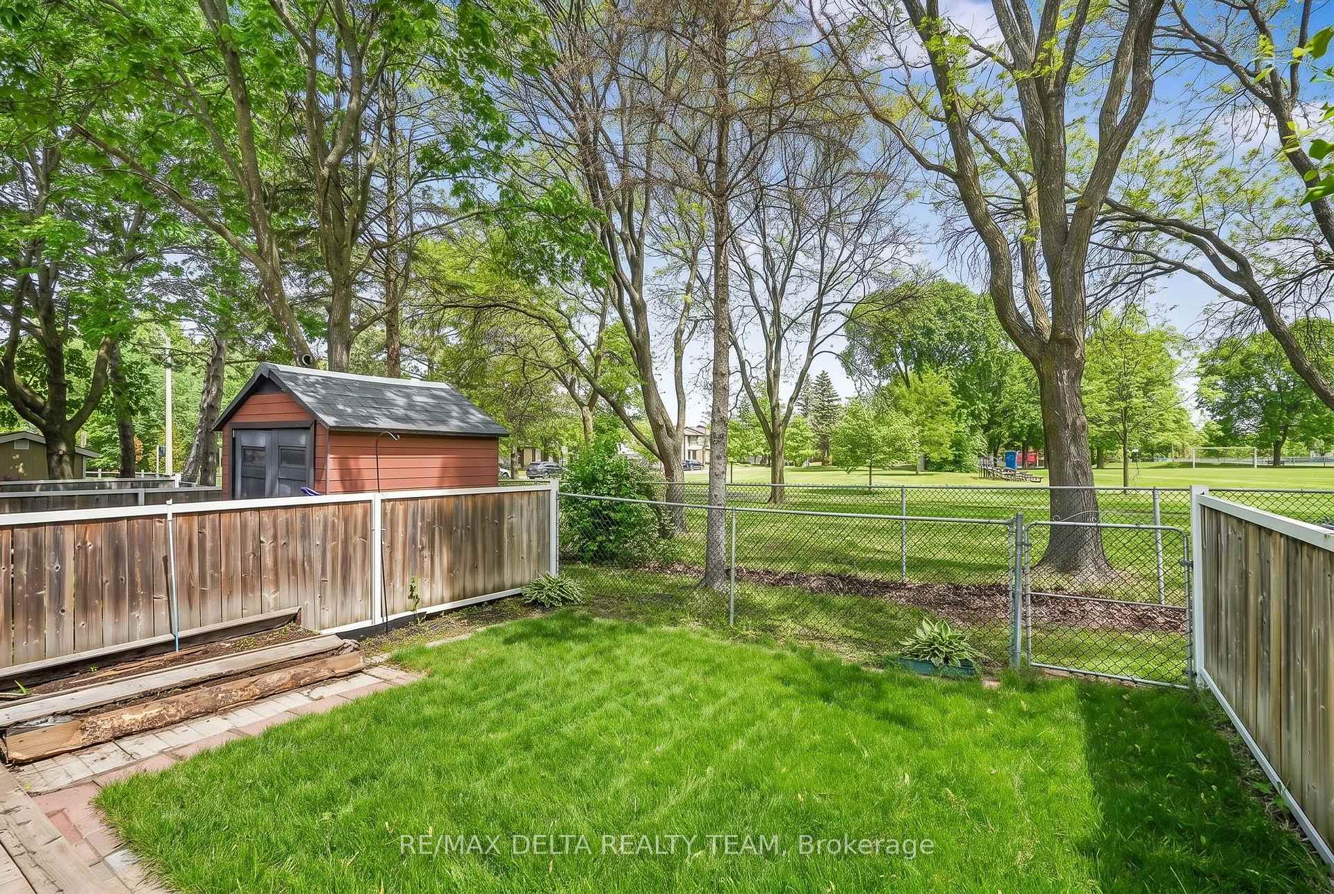 Photo 2 of 1107 Des Forets Avenue, Ottawa, Convent Glen North — HOMEH