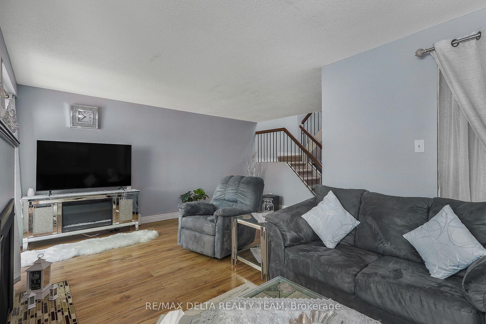 Photo 5 of 1107 Des Forets Avenue, Ottawa, Convent Glen North — HOMEH