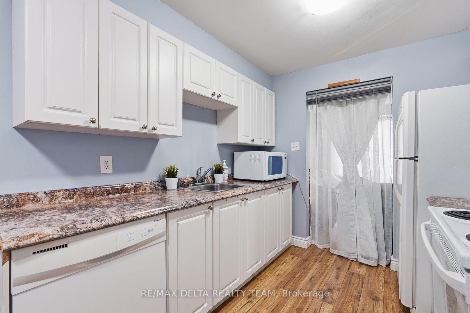Photo 6 of 1107 Des Forets Avenue, Ottawa, Convent Glen North — HOMEH