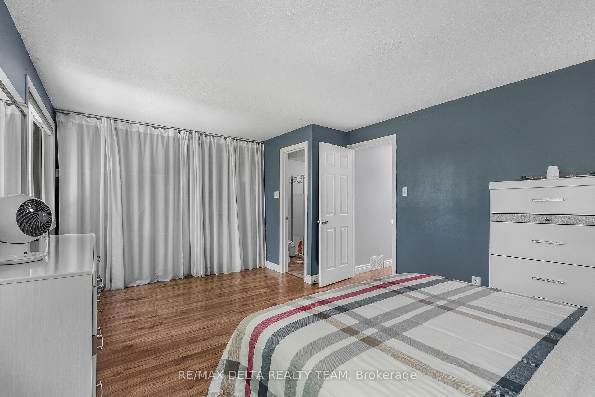 Photo 14 of 1107 Des Forets Avenue, Ottawa, Convent Glen North — HOMEH