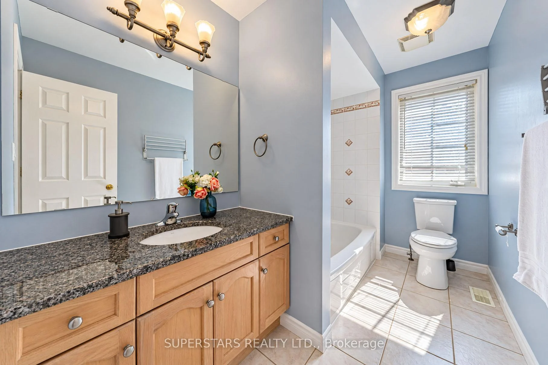 Photo 43 of 10 Thistledown Crescent, Whitby, Taunton North — HOMEH