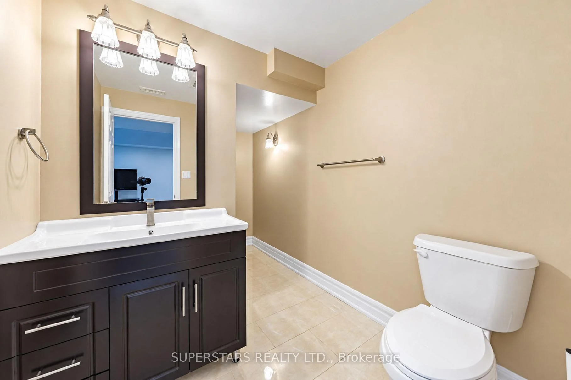 Photo 49 of 10 Thistledown Crescent, Whitby, Taunton North — HOMEH