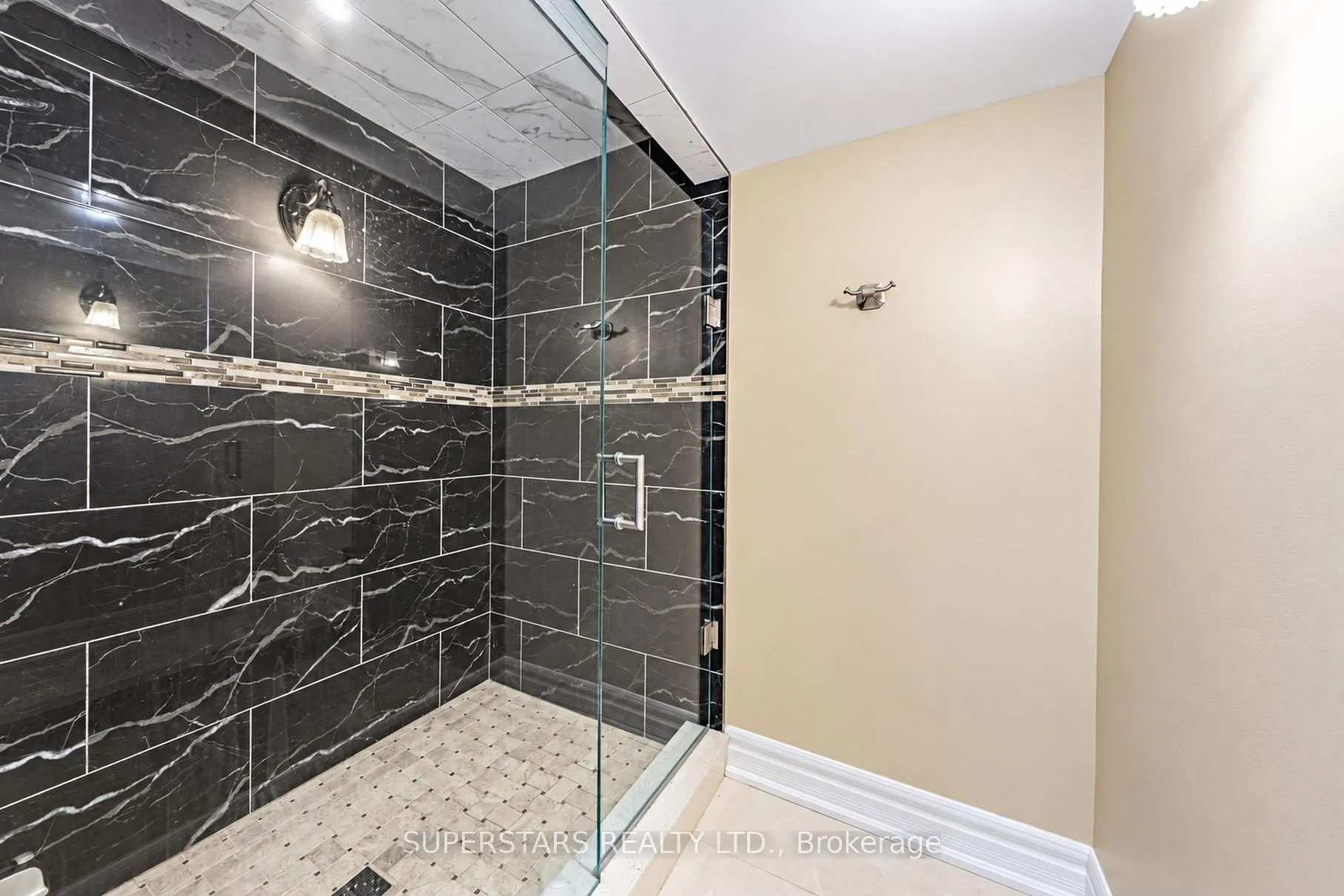 Photo 50 of 10 Thistledown Crescent, Whitby, Taunton North — HOMEH